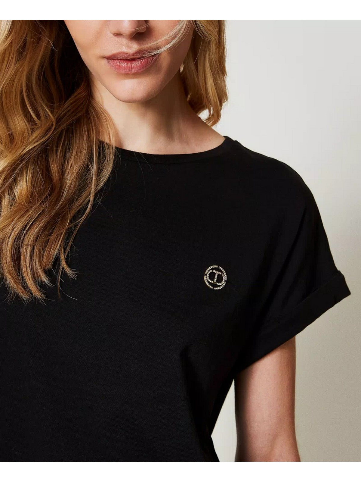 T-shirt bliźniaczy i kursowa kobieta 241TP2215 00006 Czarna