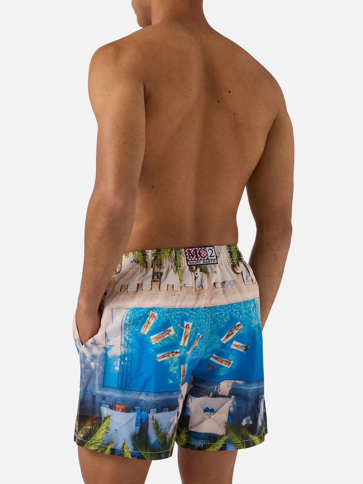 MC2 SAINT BARTH Costume da bagno Uomo GUSTAVIA PLACED PRINT 08216L RD POOL LIFESTYLE 01