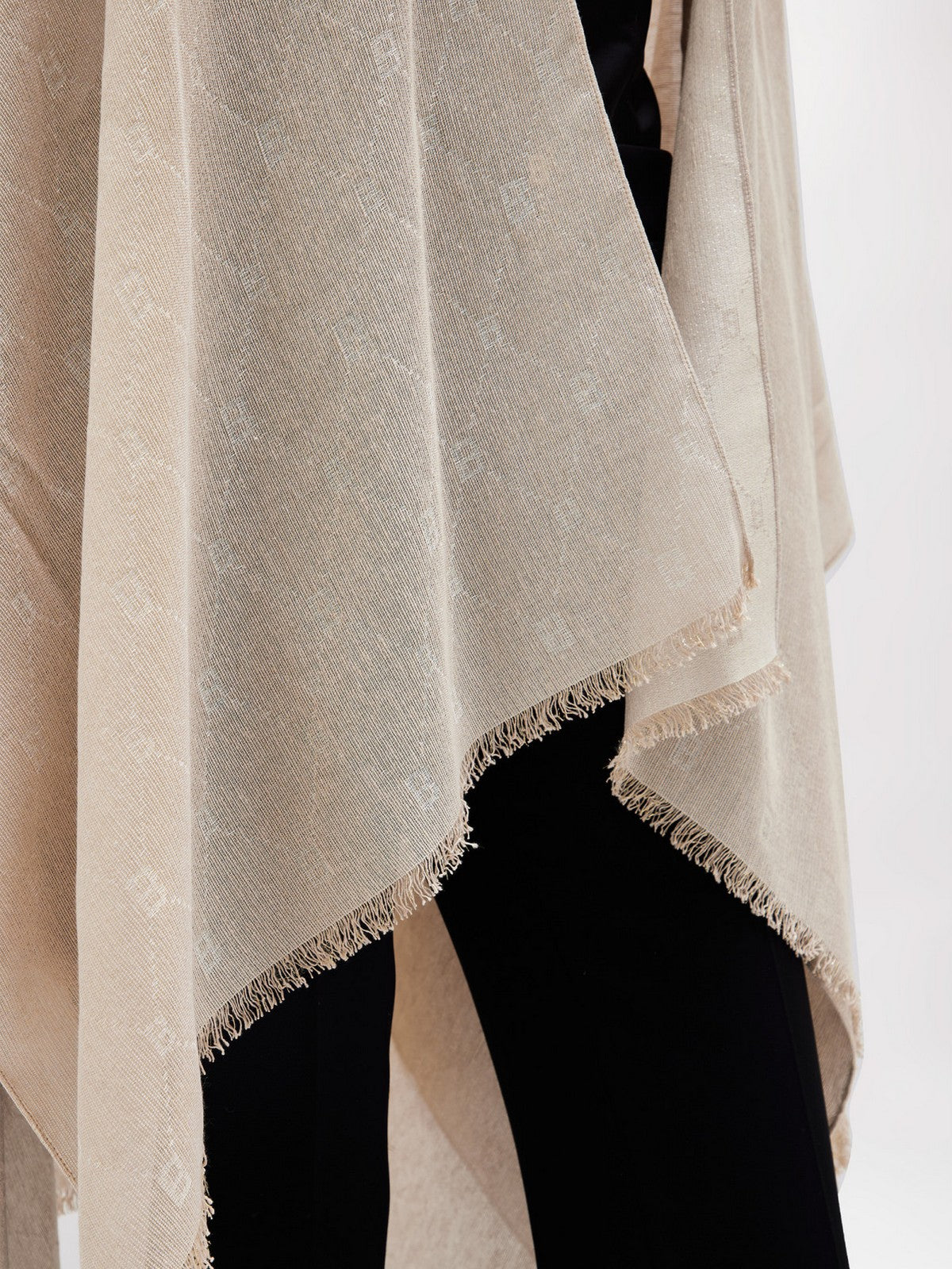 BLUGIRL Poncho Donna PA5029T0300 30907 Beige gioboutiqueweb