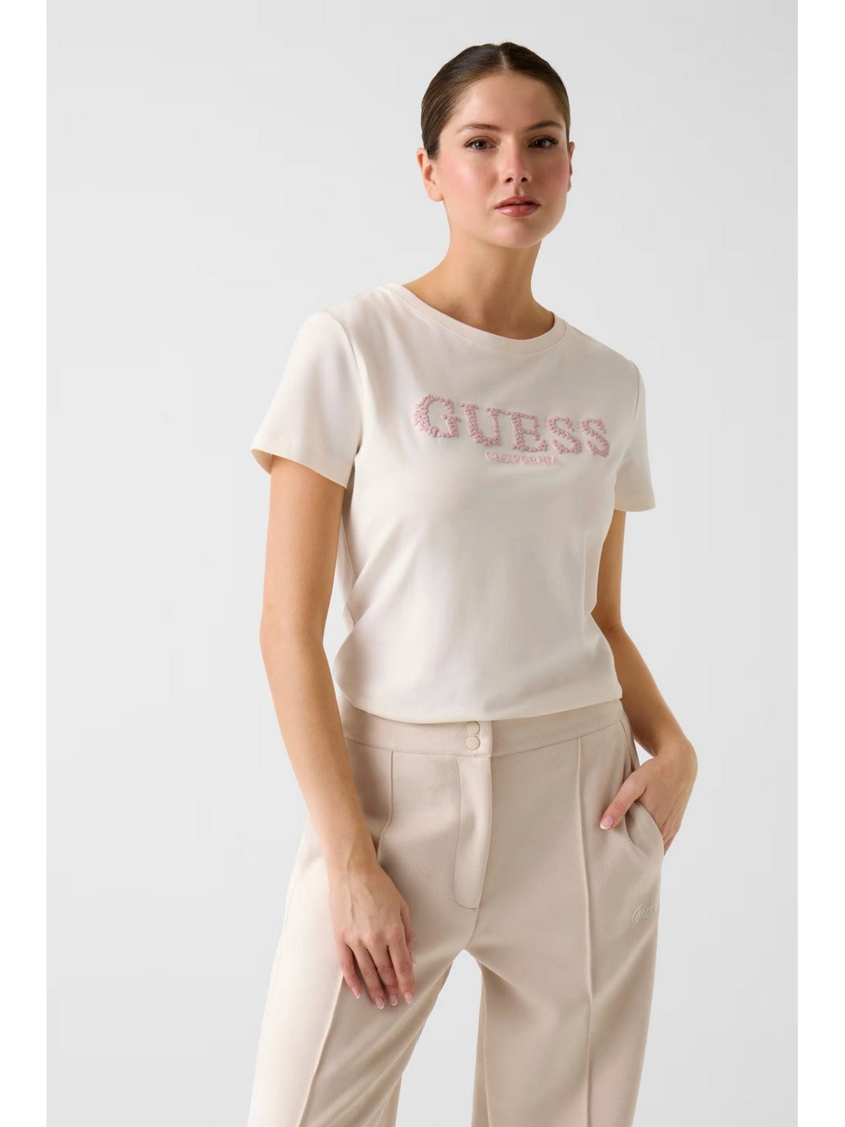 GUESS SPORT T-shirt Donna GIUDITTA CN SS T-SHIRT V6RI11 J1314 G012 CREAM WHITE