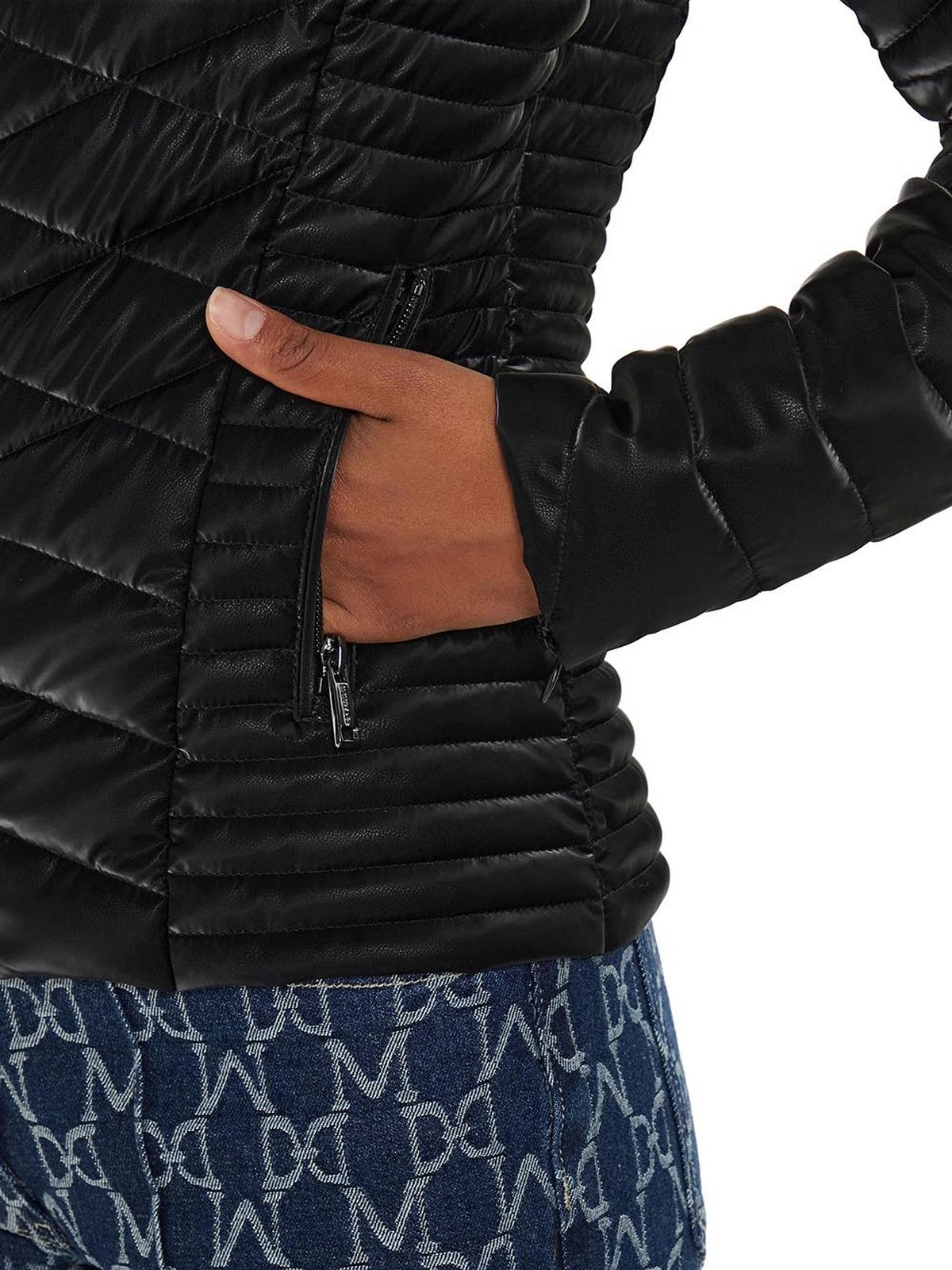 GUESS Giubbino Donna NEW VONA JACKET W4YL06 KCBV0 JBLK Nero gioboutiqueweb