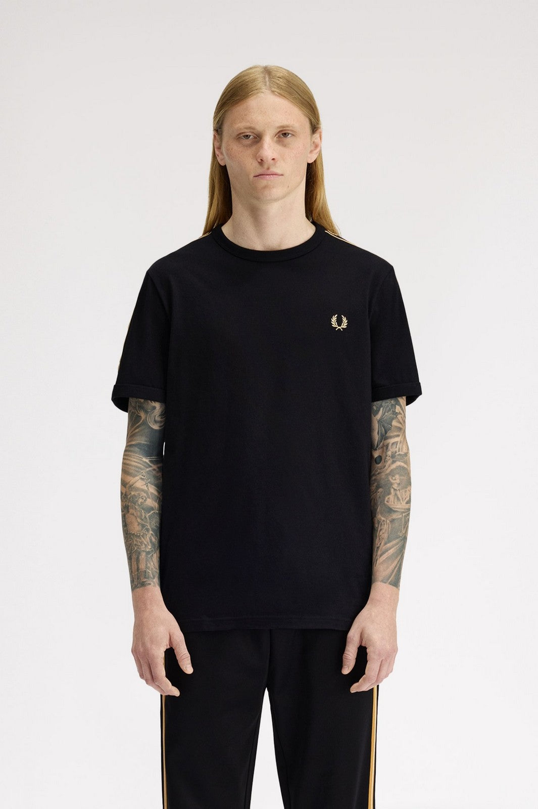 FRED PERRY T-shirt Uomo FP CONTRAST TAPE RINGER T-SHIRT FP-M4613-57 90A BLACK/CHAMPAGNE