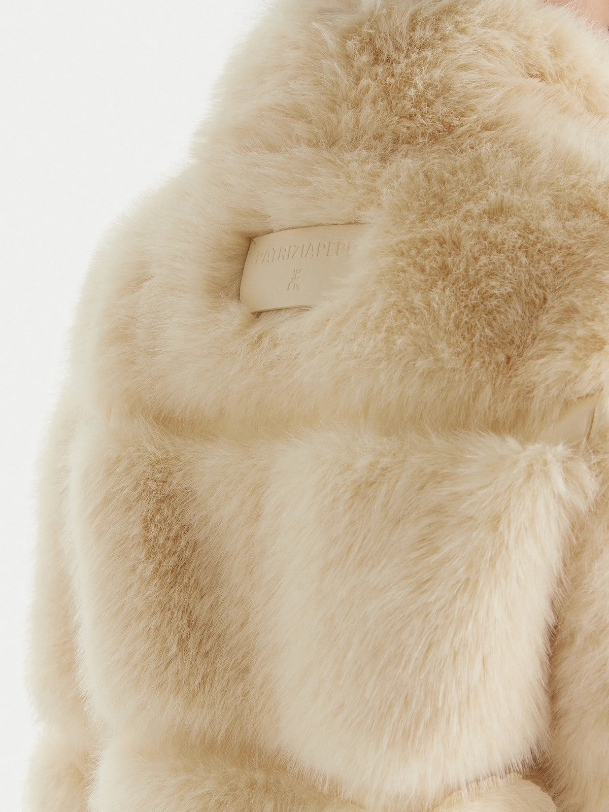 PATRIZIA PEPE Pelliccia Donna 2O0174 E077 W405 WOOLY WHITE