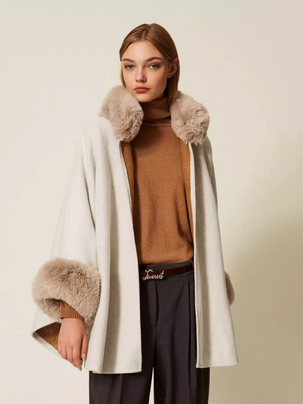 TWINSET Mantella Donna LONG FIBER PONCHO 252TO5130 00282 NEVE