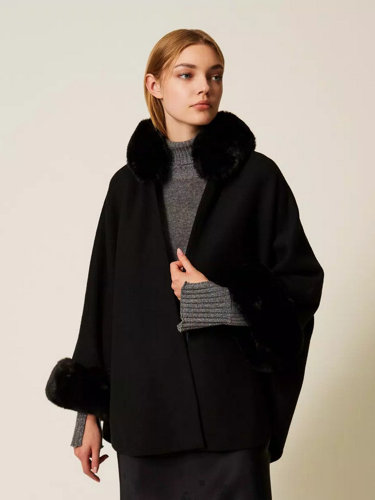 TWINSET Mantella Donna LONG FIBER PONCHO 252TO5130 00006 Nero