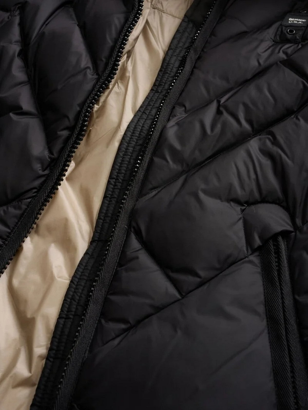 BLAUER Piumino Donna ALICIA 25WBLDC03097 006047 999EI NERO interno BEIGE 301