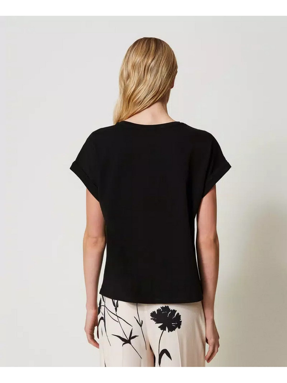 T-shirt bliźniaczy i kursowa kobieta 241TP2215 00006 Czarna