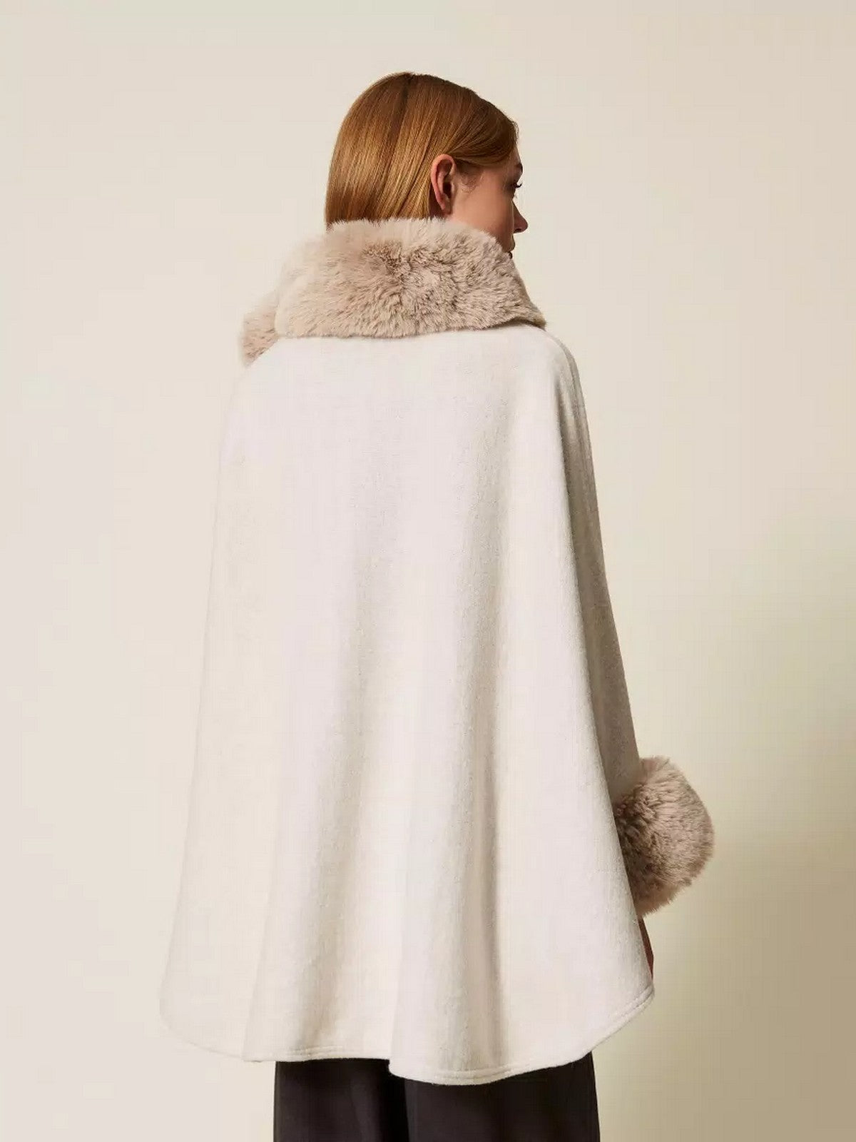 TWINSET Mantella Donna LONG FIBER PONCHO 252TO5130 00282 NEVE