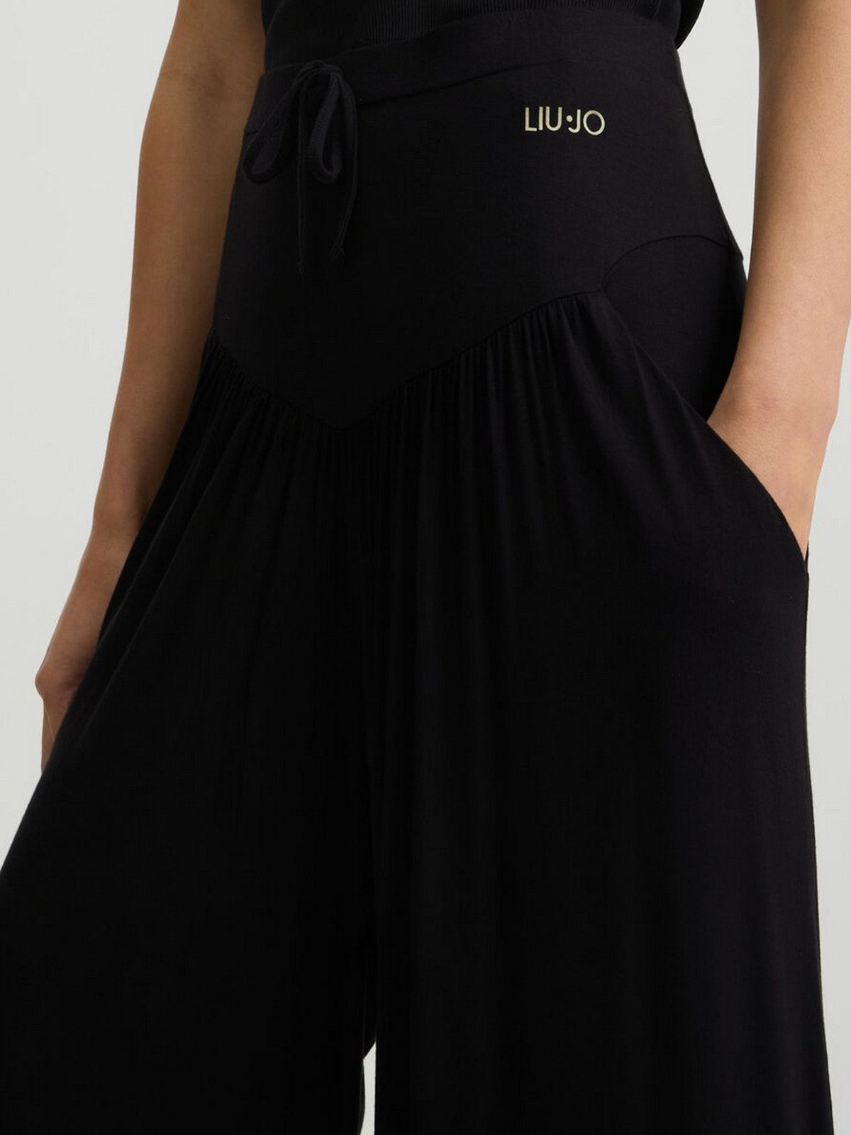 LIU JO BEACHWEAR Pantalone Donna VA5039JS360 22222 NERO gioboutiqueweb