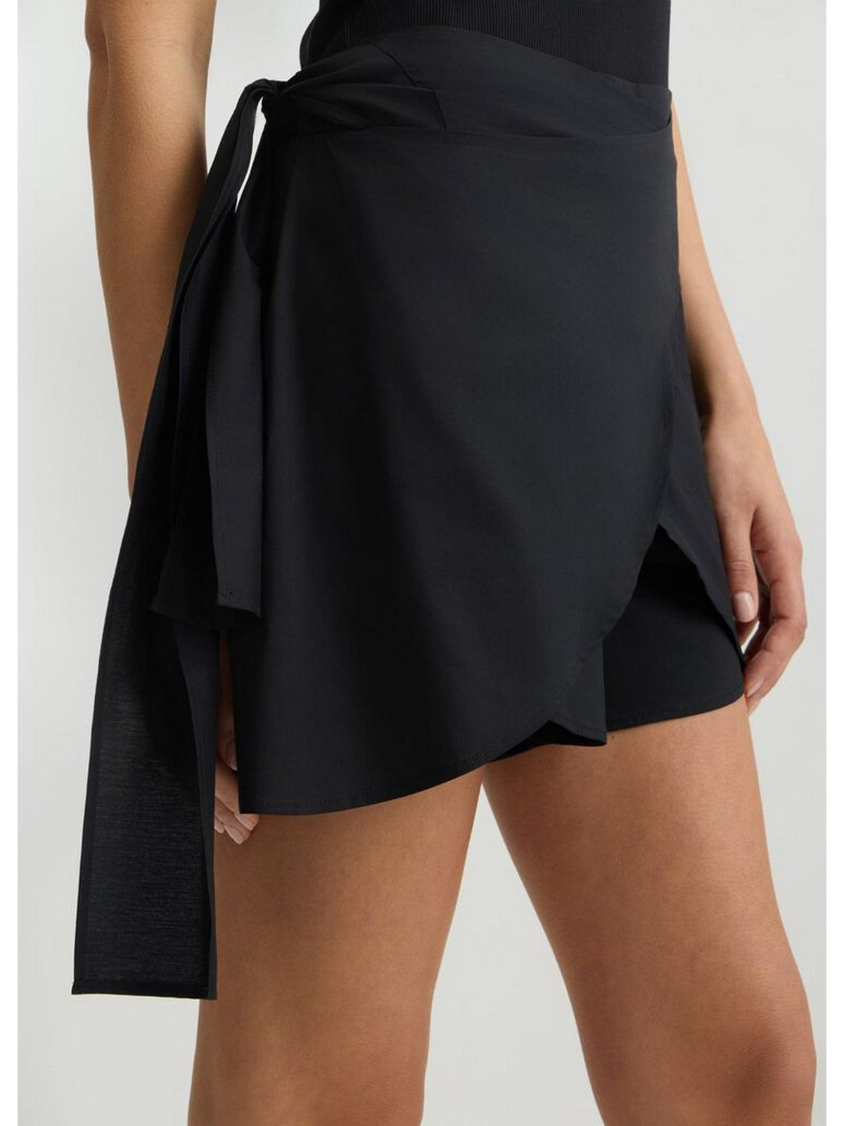 LIU JO BEACHWEAR Pantaloncino Donna VA5071TS330 22222 NERO gioboutiqueweb