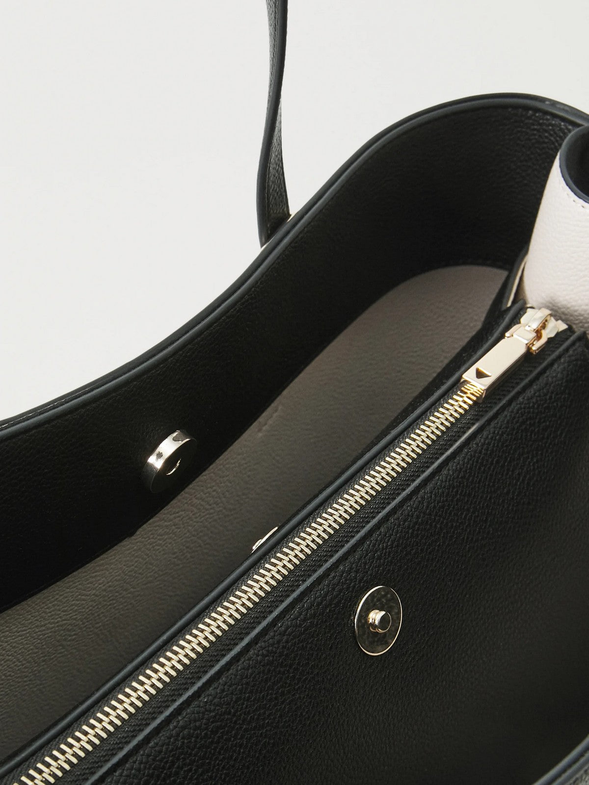 GUESS Borsa Donna MERIDIAN II GIRLFRIEND TOTE HWBG69 74230 BLA BLACK