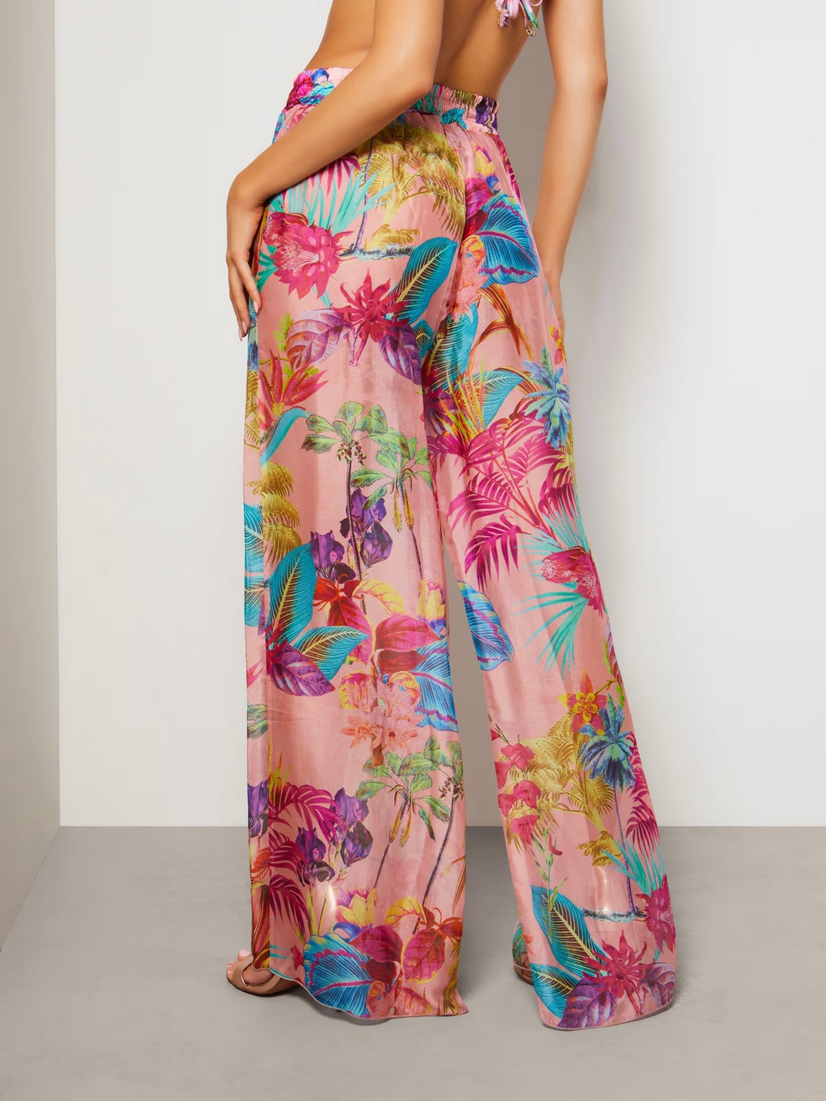 Zgadnij, że na plaży pantalone kobiet patrzy E4GB00 WE550 P6AQ Multicolor