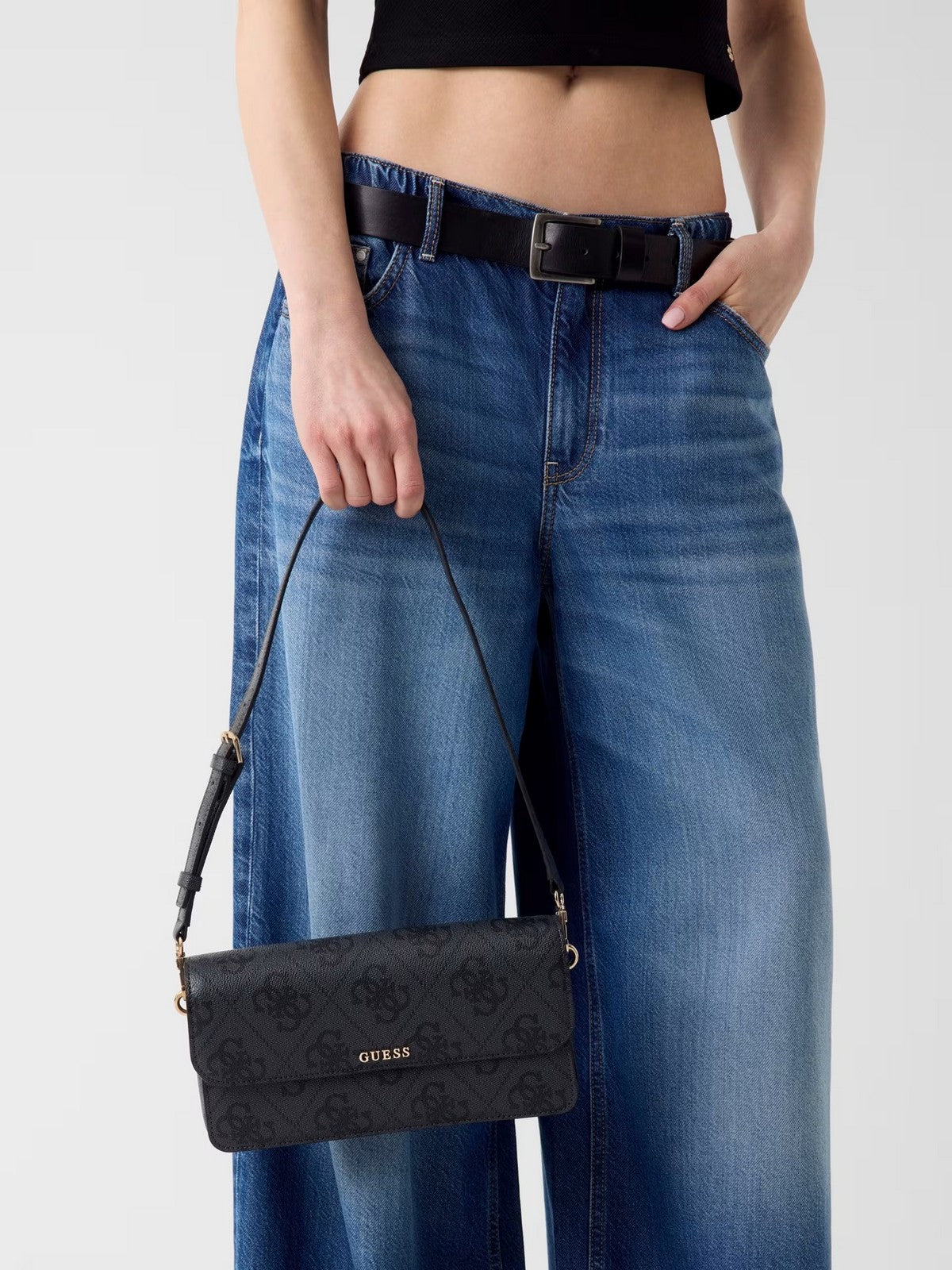 GUESS Borsa Donna SADIE FLAP SHOULDER BAG HWOS81 18190 CLO COAL LOGO