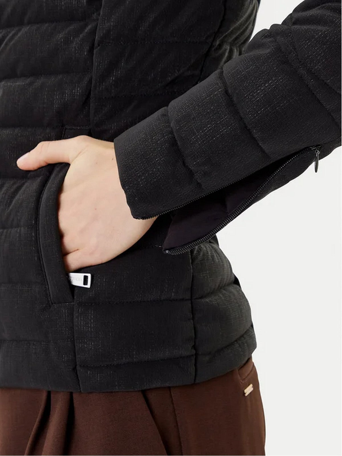 GUESS Giubbino Donna NEW VONA STRETCH JACKET W5YL13 WHDQ0 JBLK Jet Black A996