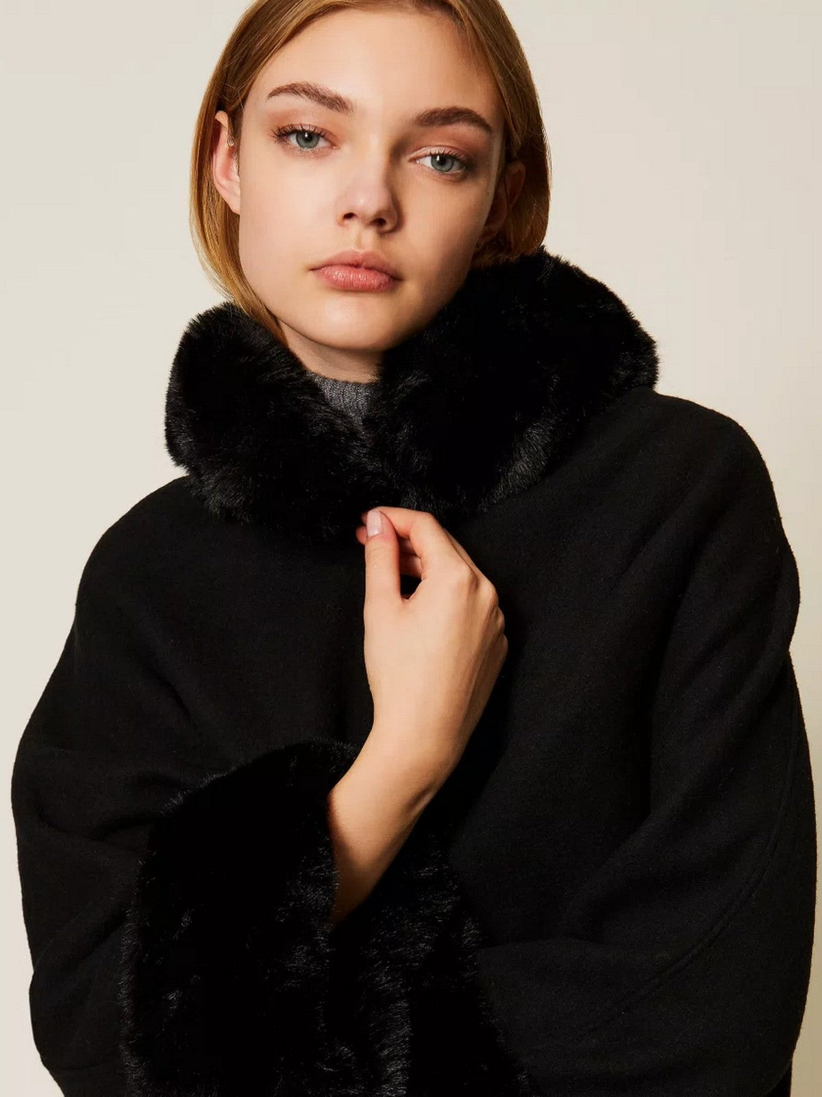 TWINSET Mantella Donna LONG FIBER PONCHO 252TO5130 00006 Nero