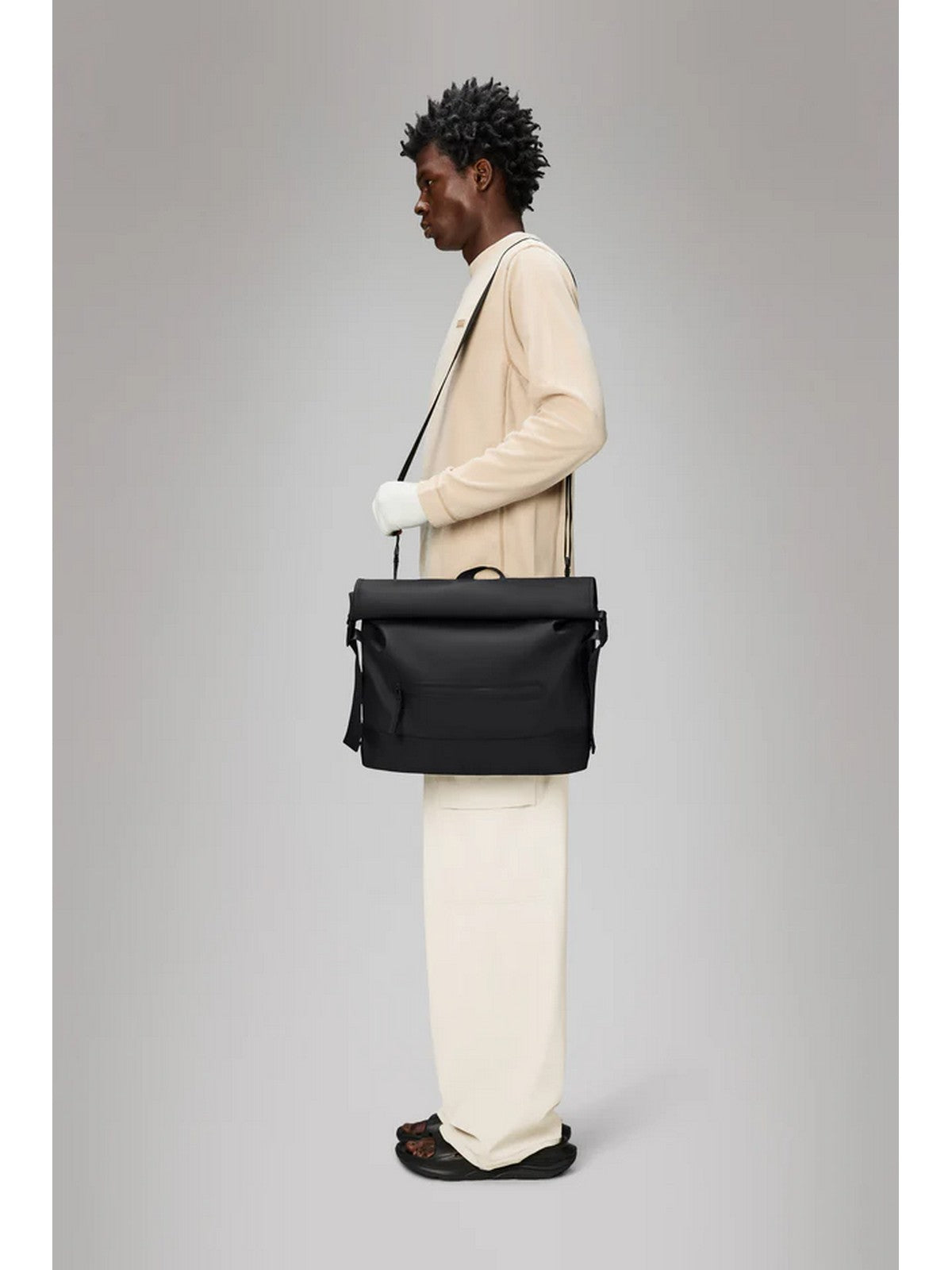 RAINS Borsa Unisex adulto Trail Rolltop Messenger Bag 14490 01 Black Nero gioboutiqueweb