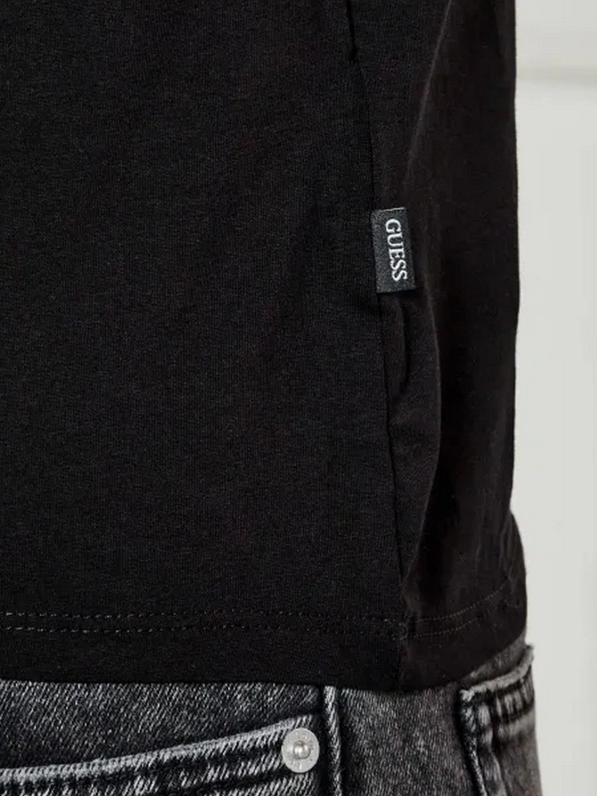 GUESS T-shirt Uomo GJ SLIM FIT SINGLE CN TEE M4BZ39 K6YW1 JBLK Jet Black A996 gioboutiqueweb