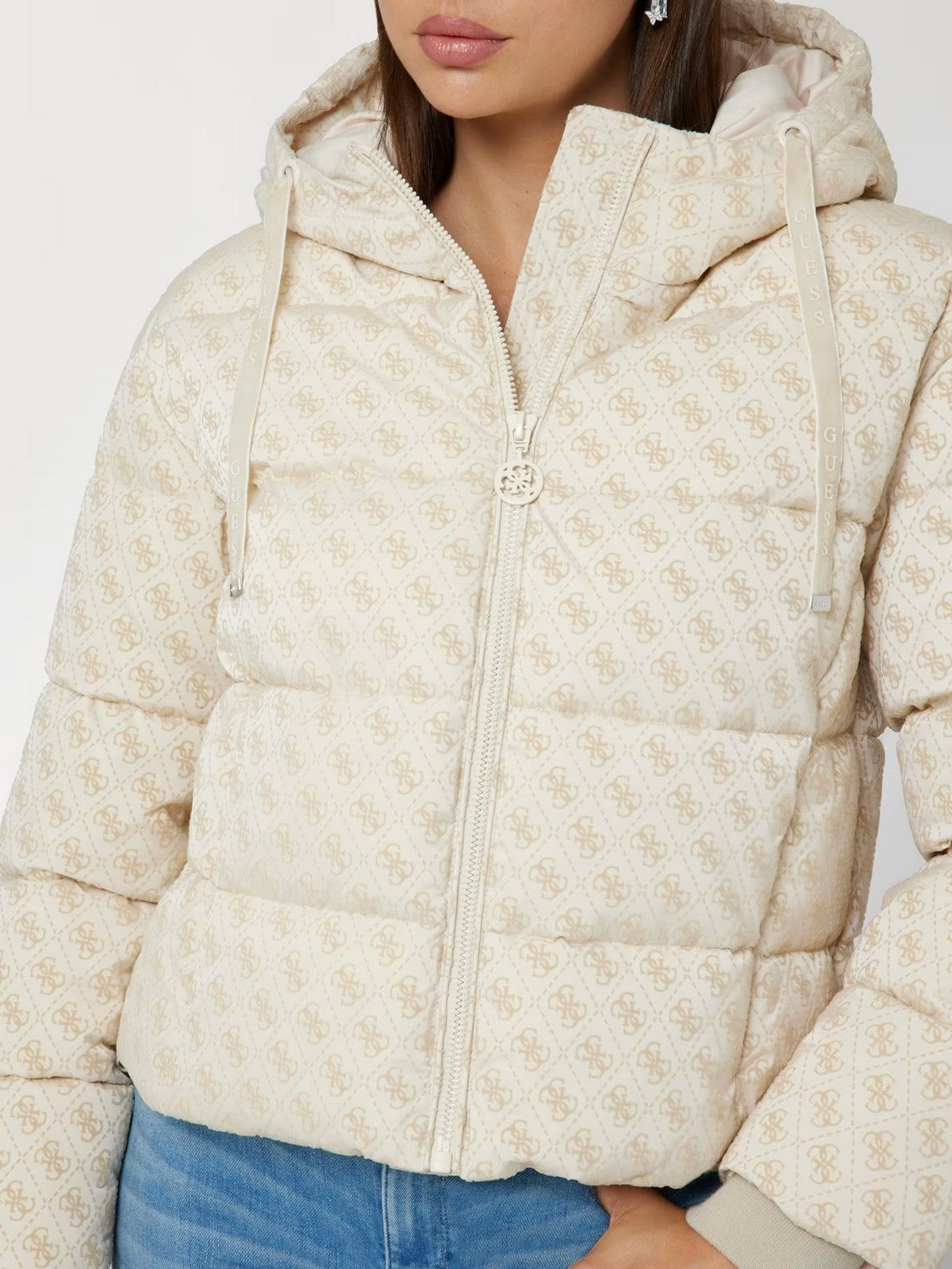 GUESS Piumino Donna DAISY PUFFER LOGO FLOCK W4BL36 WGJZ0 FN1E Bianco gioboutiqueweb
