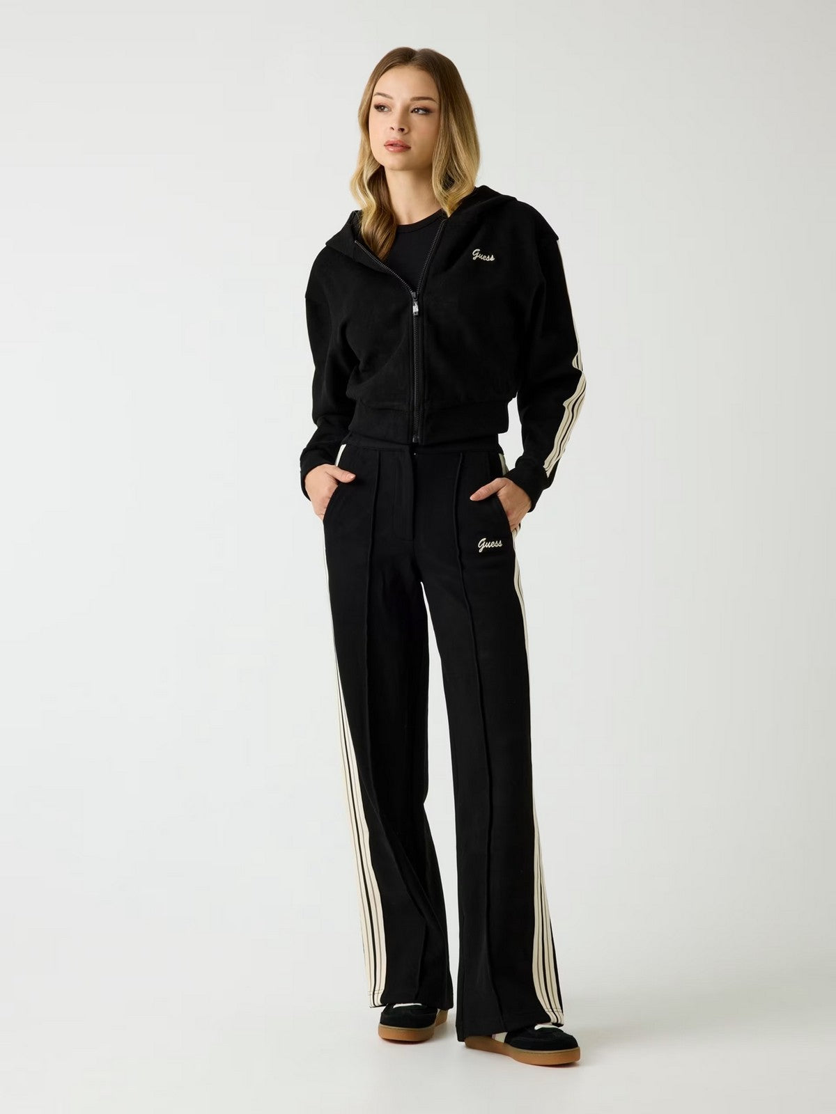 GUESS SPORT Felpa Donna V5BQ17 KCX52 JBLK Jet Black A996