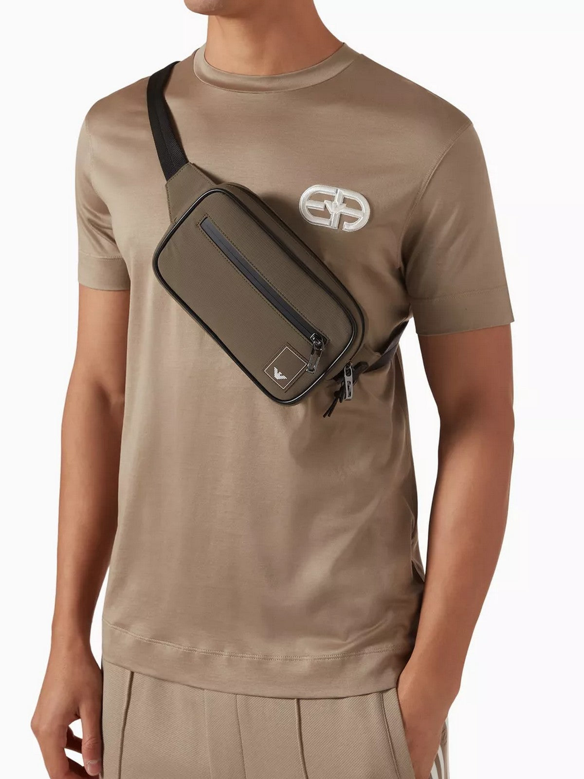 EMPORIO ARMANI Marsupio Uomo EM000088 AF13841 U6299 Marrone gioboutiqueweb