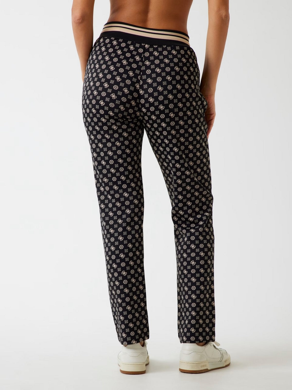 GUESS SPORT Pantalone Donna V5YB20 KB212 PJ4P AOP JBLK/COCB OLOGRA