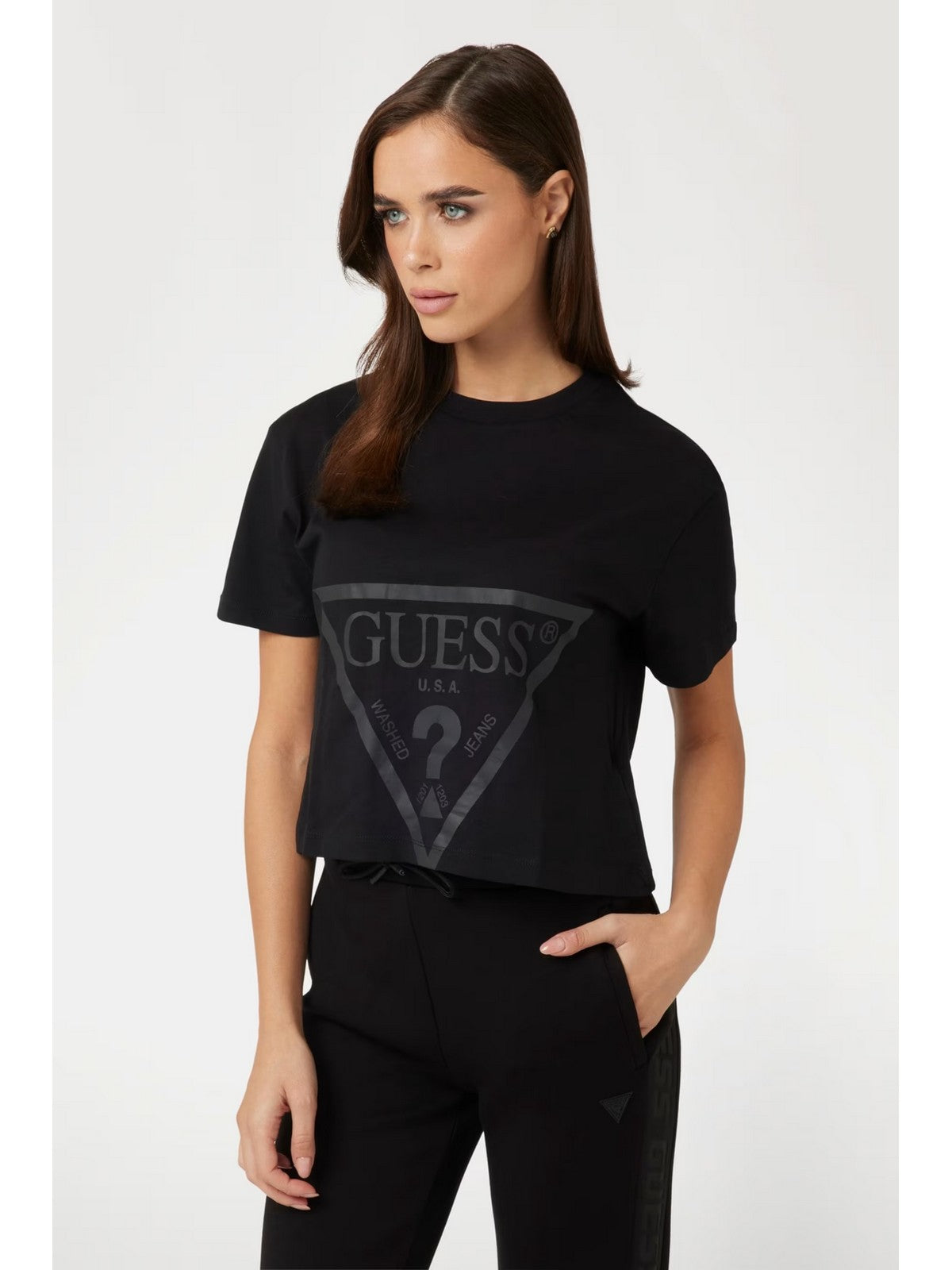 GUESS SPORT T-shirt Donna ADELE CROP T-SHIRT V2YI06 K8HM0 JBLK Jet Black A996