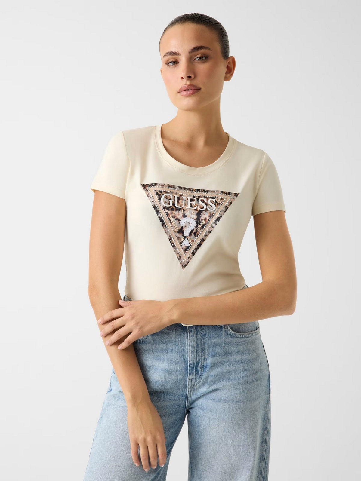 GUESS T-shirt Donna SS CN LEO TRIANGLE TEE W6RI32 J1314 G047 PEARL WHITE