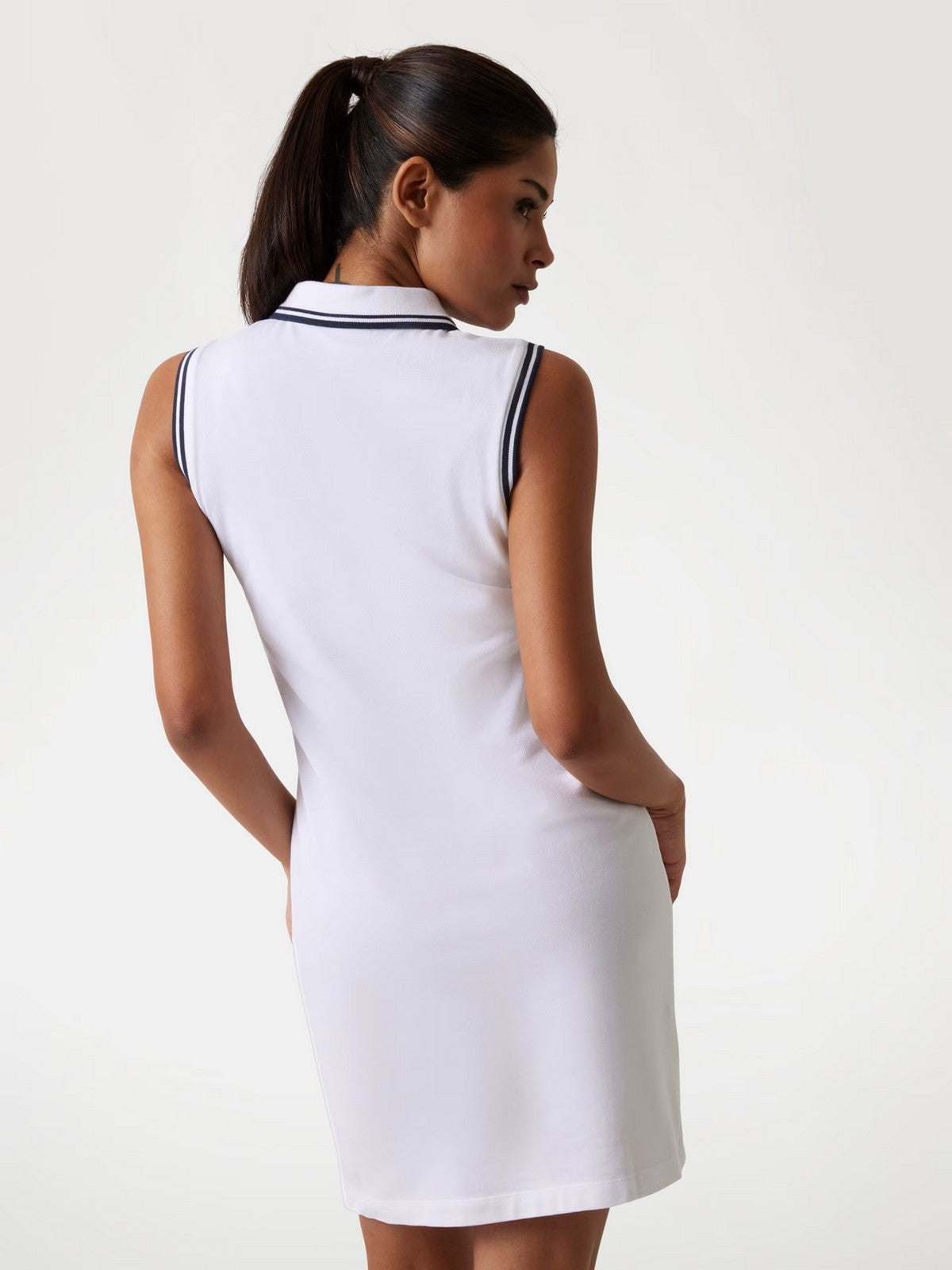 GUESS SPORT Abito Donna AMARYLLIS SHORT DRES V5GK04 KCOK1 G011 Bianco gioboutiqueweb