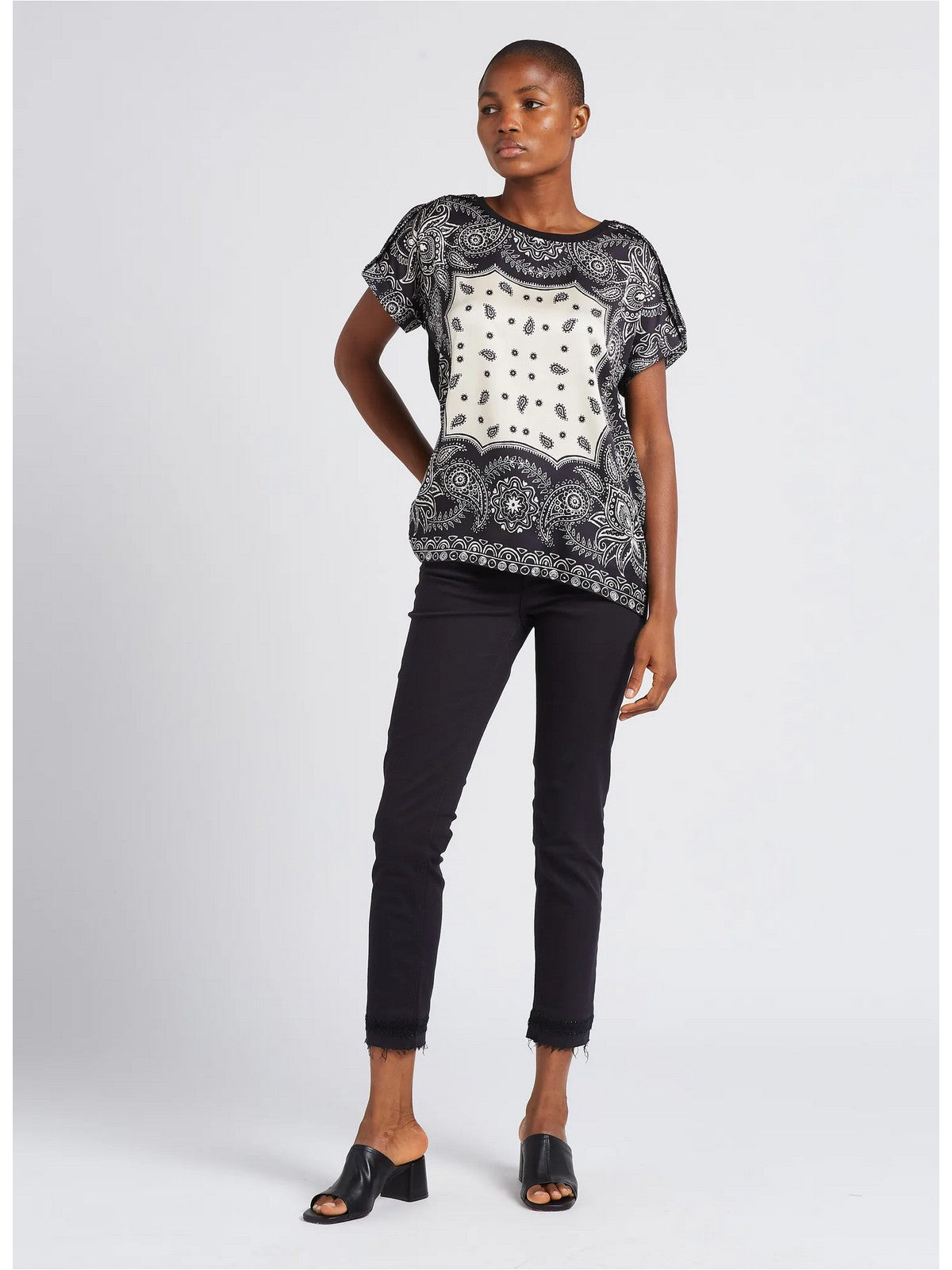 LIU JO WHITE T-Shirt e Polo Donna MA4116J7821 N9373 Nero