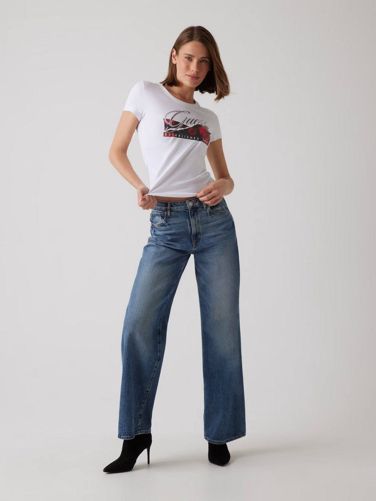 GUESS T-shirt Donna SS CN ROSES PRINT W5RI03 J1314 G011 Bianco gioboutiqueweb