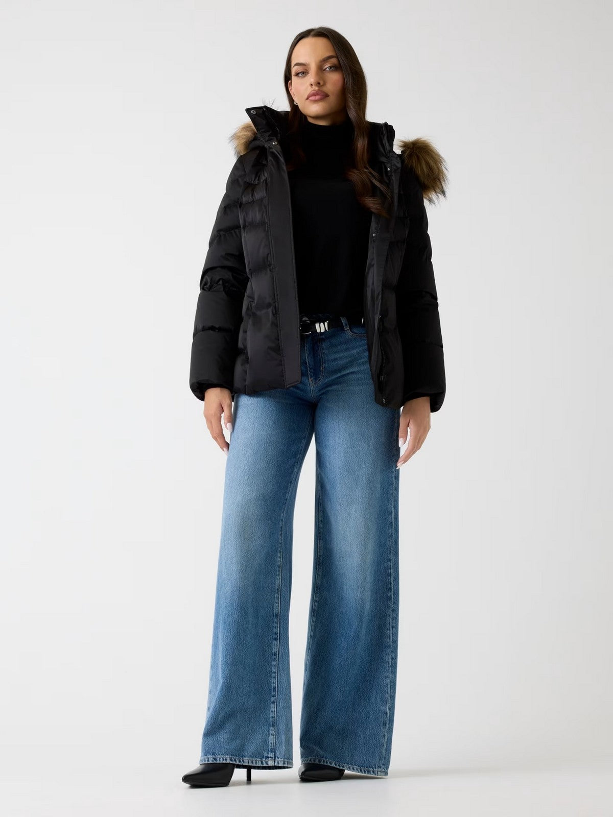 GUESS Piumino Donna MARINA SHORT REAL DOWN W5BL31 W2802 JTMU JET BLACK MULTI