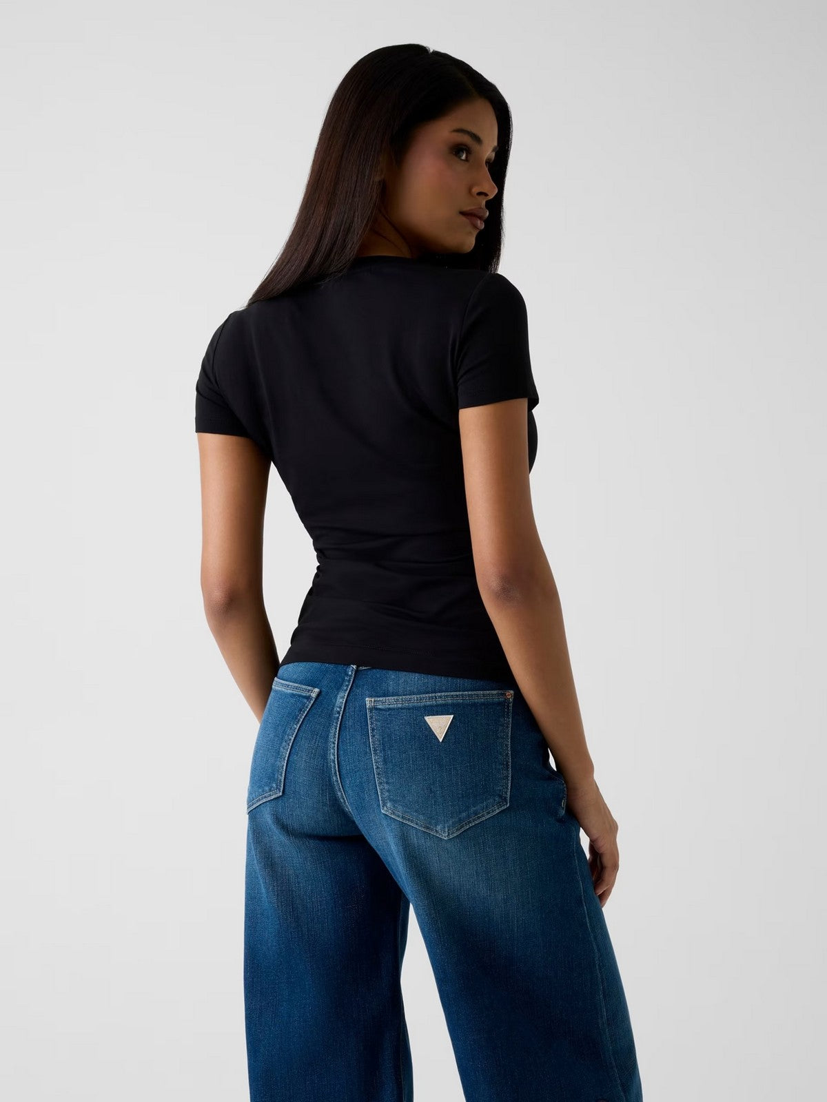 GUESS T-shirt Donna SS CN GUESS SCRIPT TEE W6RI24 J1314 JBLK Jet Black A996
