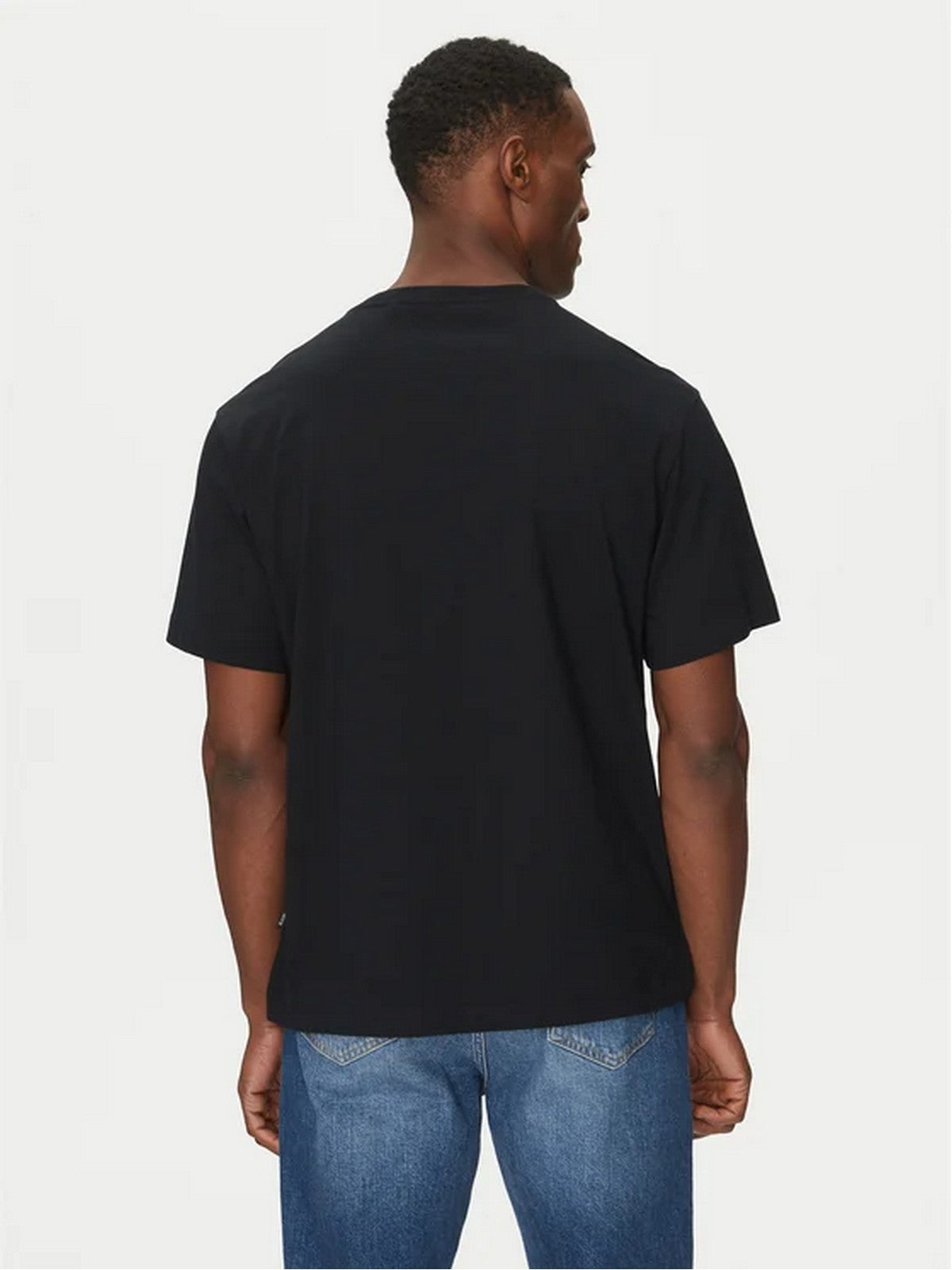 GUESS T-shirt Uomo GJ SS CN REG CHEST STRIPE TEE M5RI78 KCPQ1 JBLK Jet Black A996 gioboutiqueweb