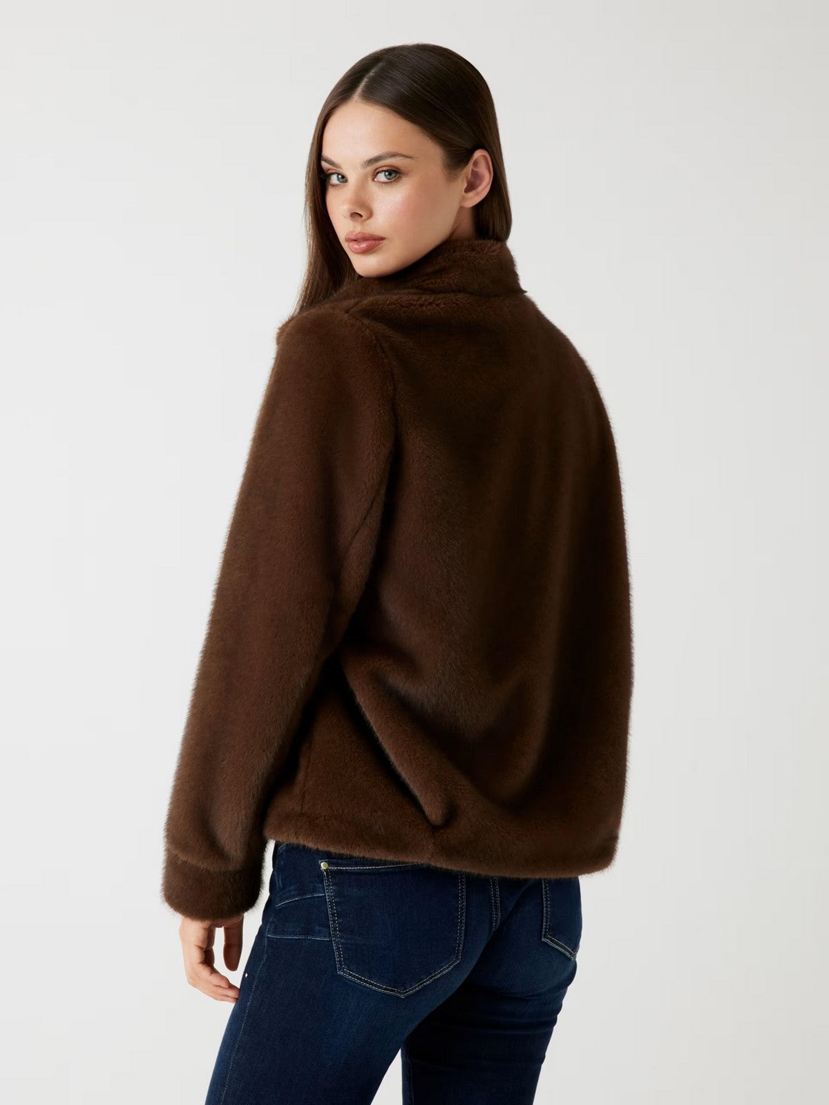 GUESS Giubbino Donna LUNA FAUX FUR JACKET W5BL64 W3920 F18S COLD BREW MULTI