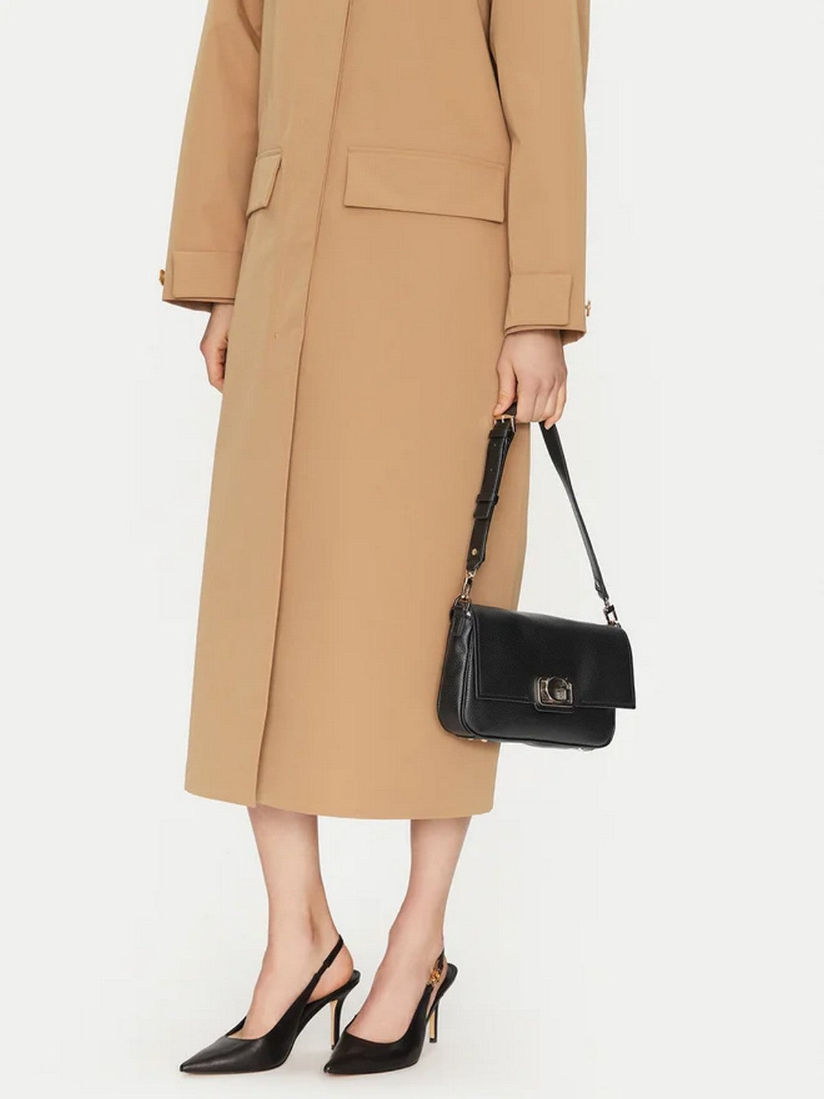 GUESS Borsa Donna CIRCE FLAP SHOULDER BAG HWBG96 42190 BLA Nero gioboutiqueweb