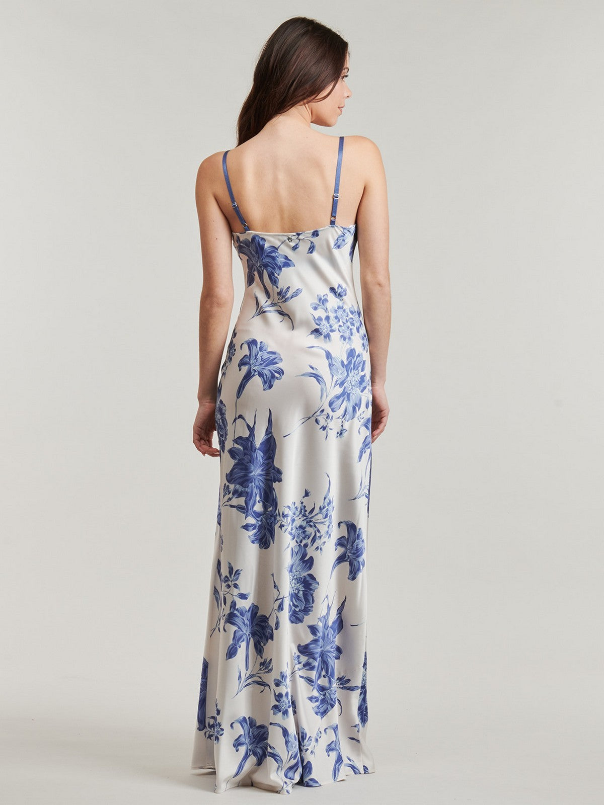 GUESS Abito Donna ADLE LACE NECKLINE LONG DRESS W5GK10 WF1T2 P7WQ Bianco gioboutiqueweb