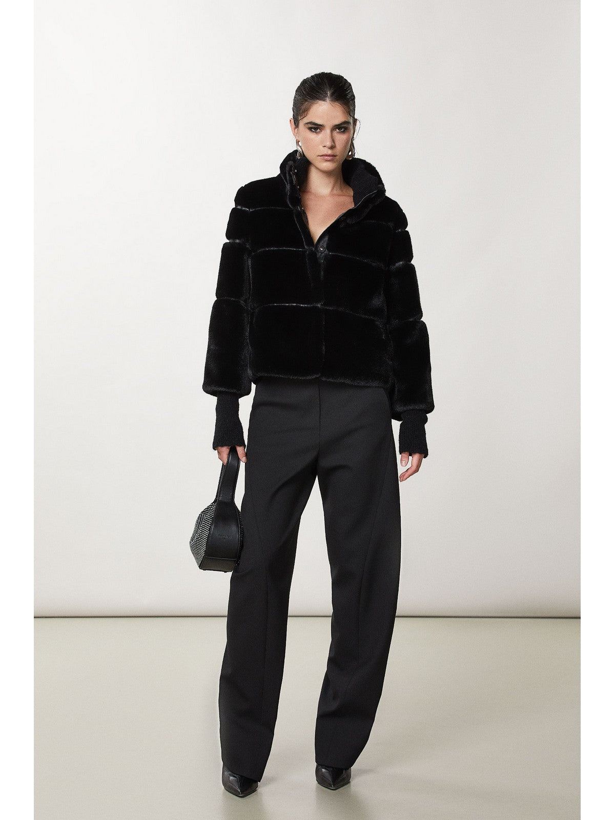 PATRIZIA PEPE Pelliccia Donna 2O0107 E5T7 K103 Nero gioboutiqueweb