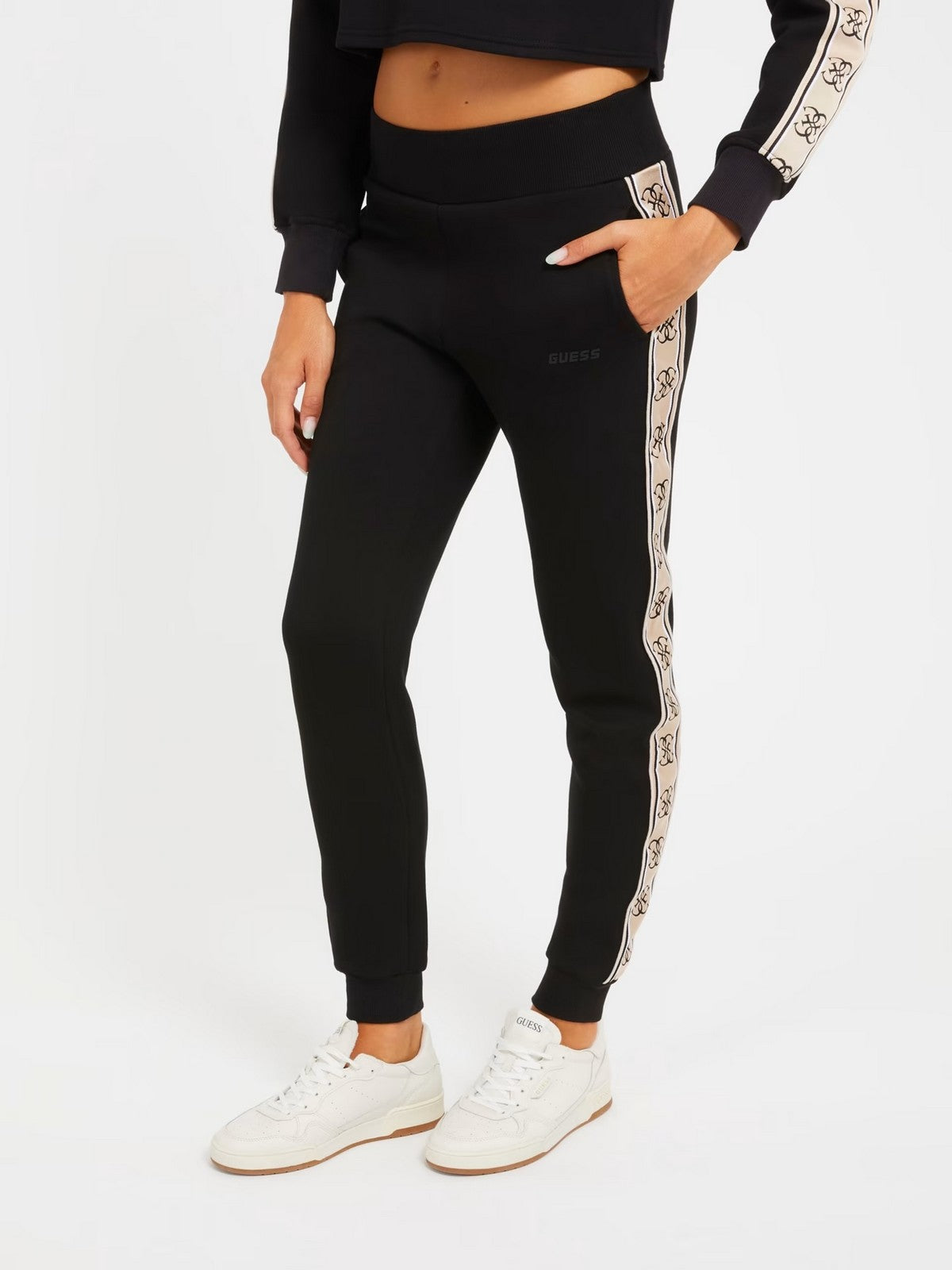 GUESS SPORT Pantalone Donna V2YB15 KB3P2 JBLK Nero gioboutiqueweb