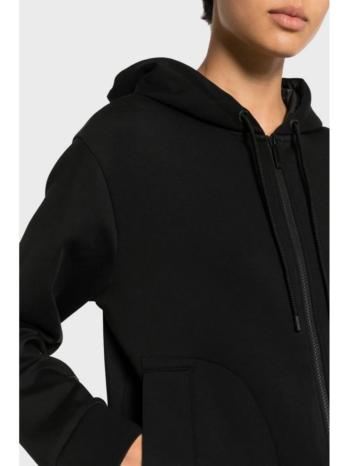 EMPORIO ARMANI Felpa Donna 6R2M6E 1JHSZ 0999 Nero gioboutiqueweb