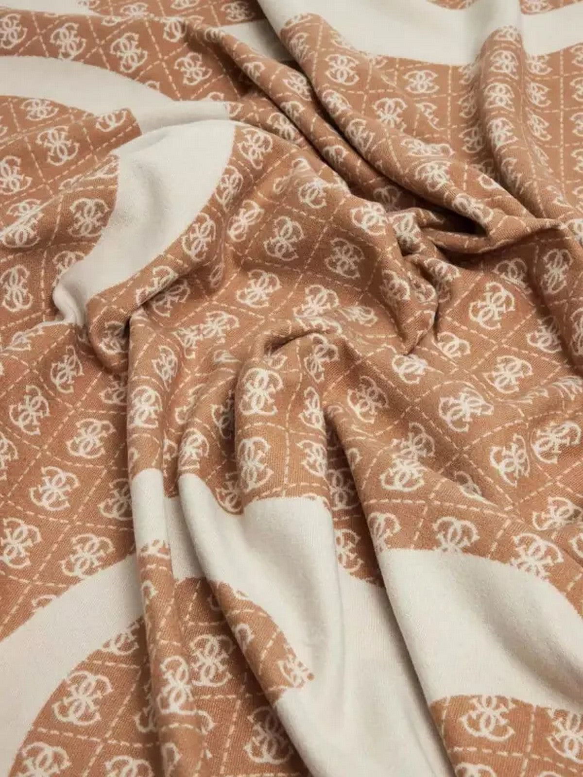 GUESS Foulard Donna JACQUARD KEFIAH 135X135 AW5418 POL03 BEI Beige