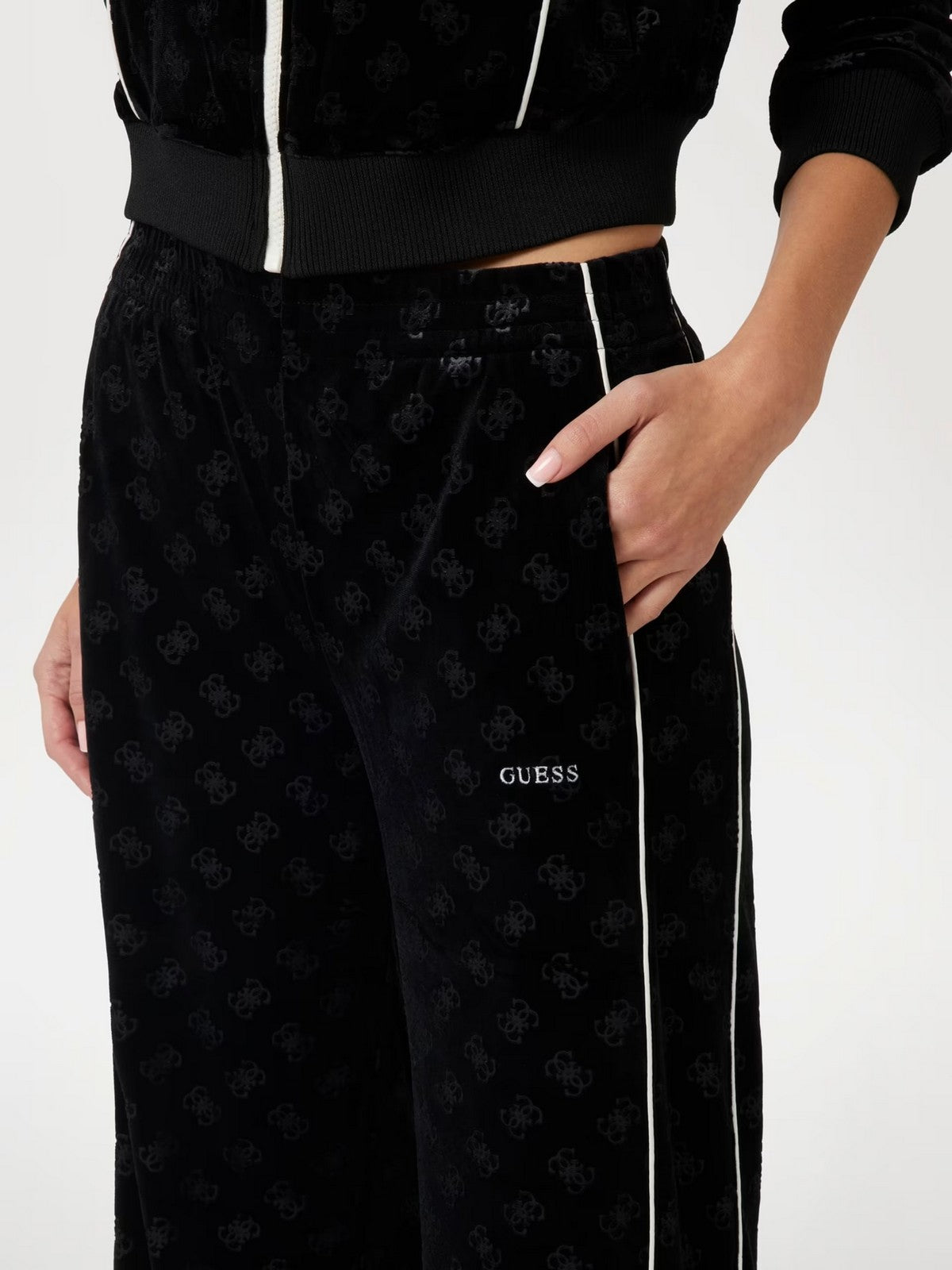 GUESS Pantalone Donna KRISSY STRAIGHT LONG PANTS V4BB05 KCHS2 P9YP Nero gioboutiqueweb