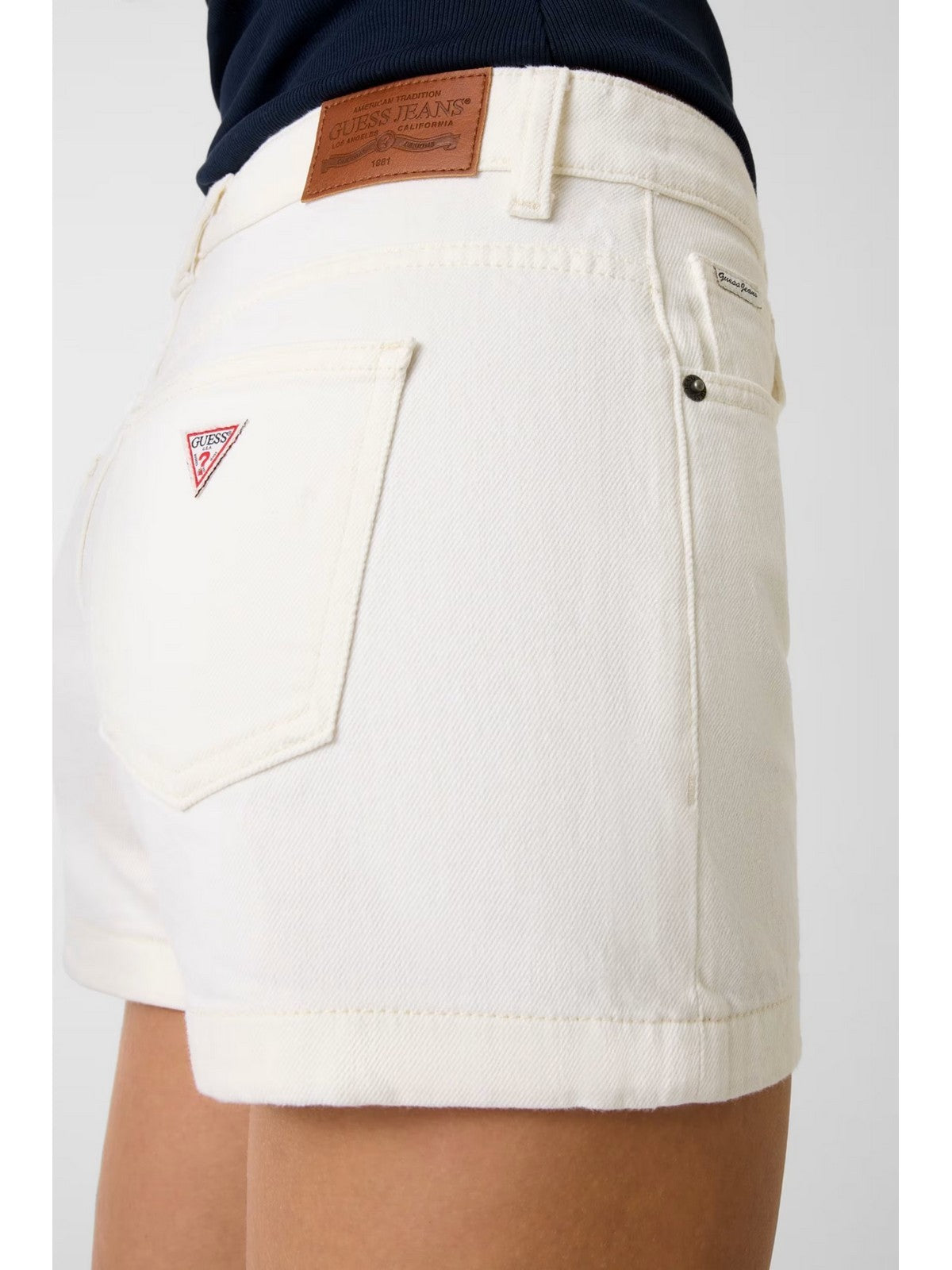GUESS Pantaloncino Donna GJ HIGHWAIST MOM SHORT W5GD0S D5M62 GJWI GJ NATURAL WHITE