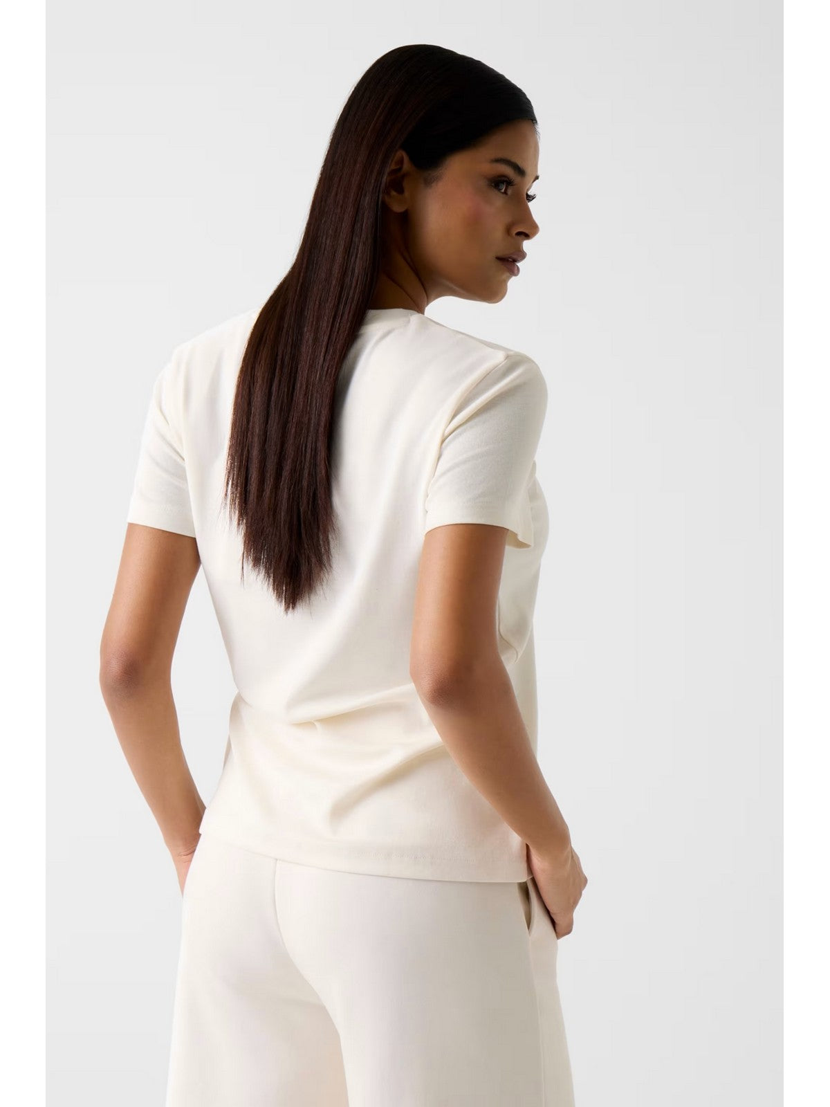 GUESS SPORT T-shirt Donna ARABELLA CN SS T-SHIRT V6RI06 KD741 G027 WHITE GLAM