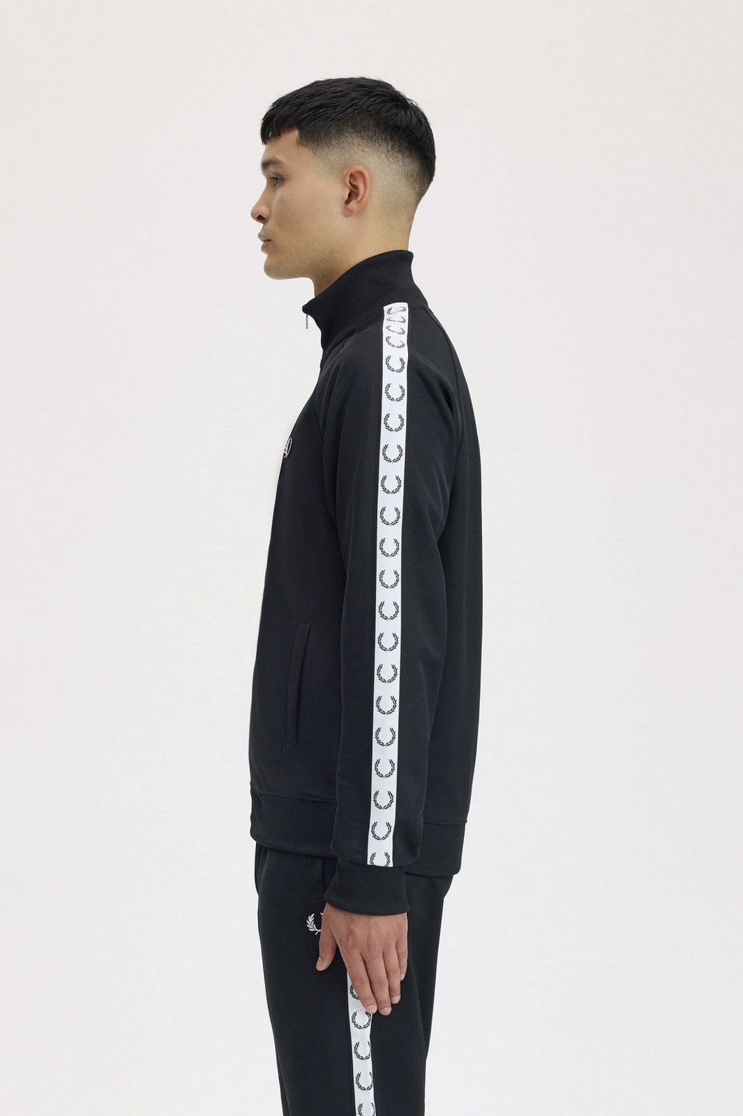 FRED PERRY Felpa Uomo FP TAPED TRACK JACKET FP-J4620-57 198 BLACK