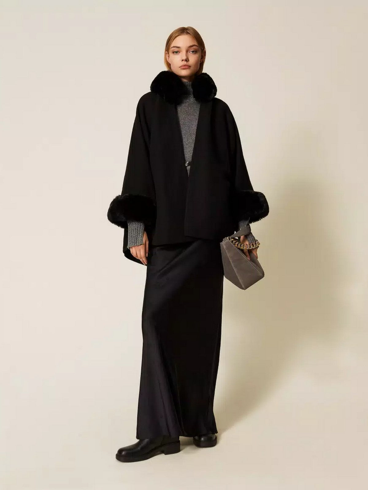 TWINSET Mantella Donna LONG FIBER PONCHO 252TO5130 00006 Nero