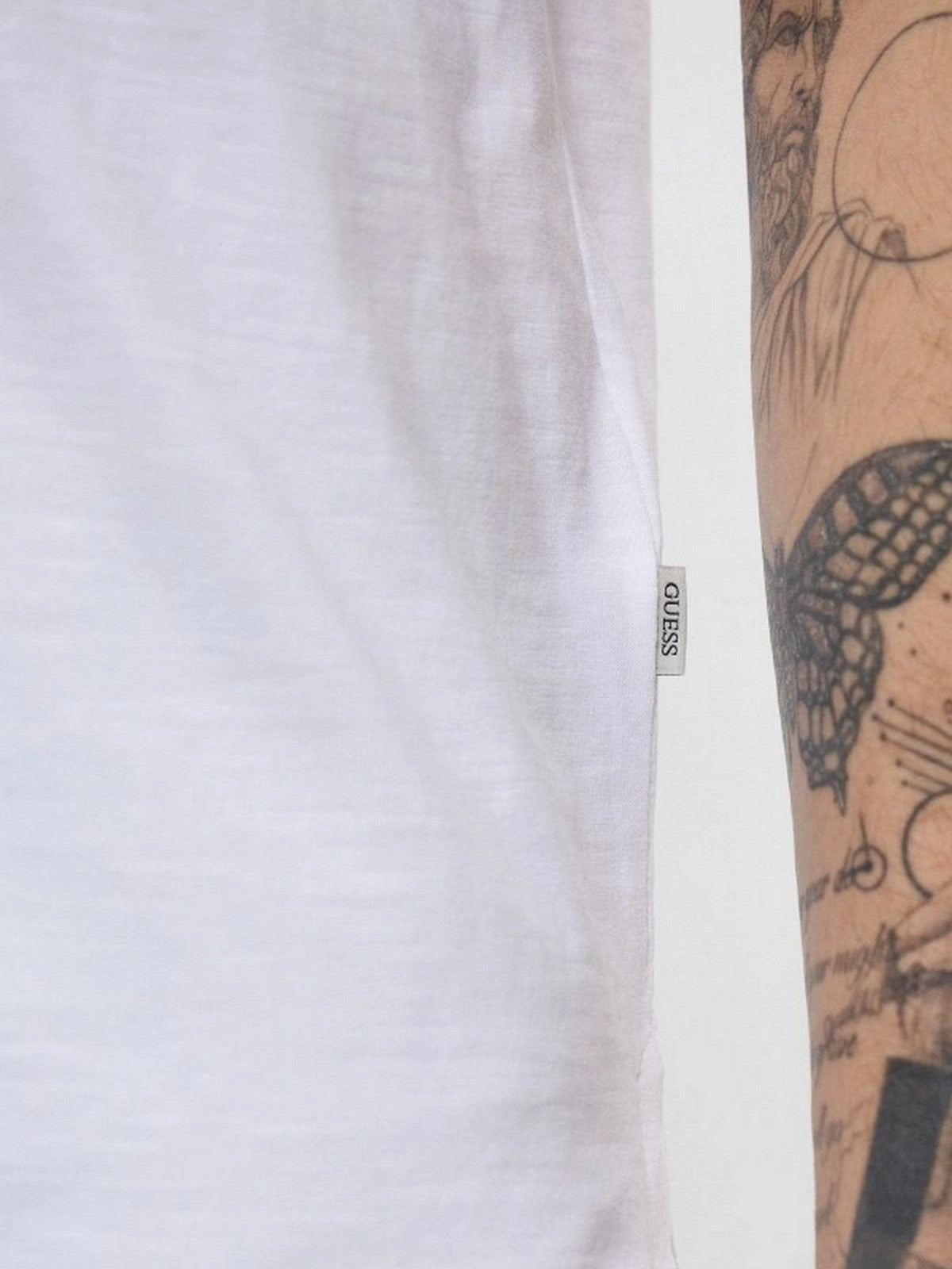 GUESS T-shirt Uomo GJ SS CN REG  HENLEY TEE M5GP49 KCTV1 G011 PURE WHITE