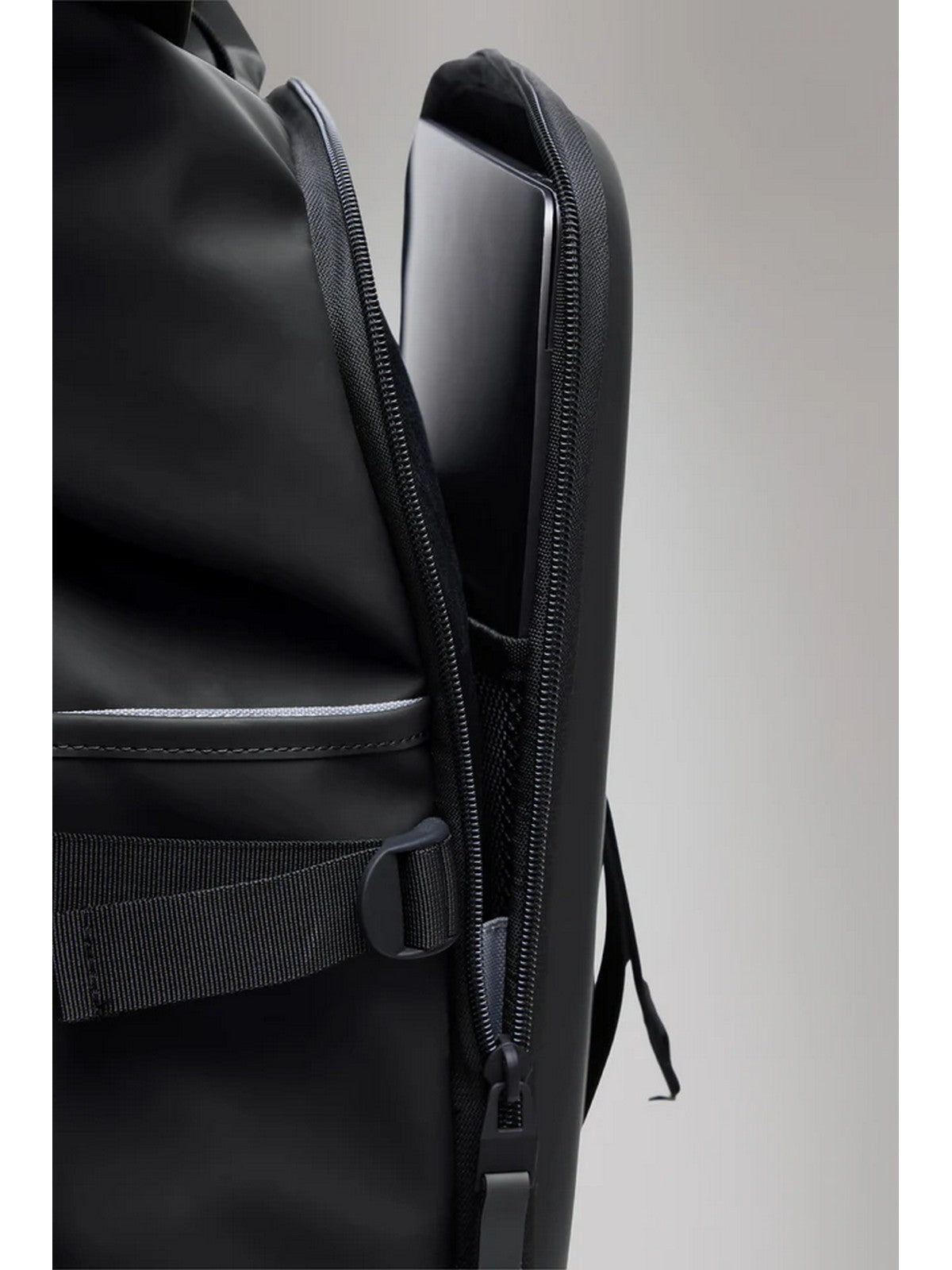 RAINS Sac à dos unisexe adulte Texel Moulded Backpack 13430 BLA Noir