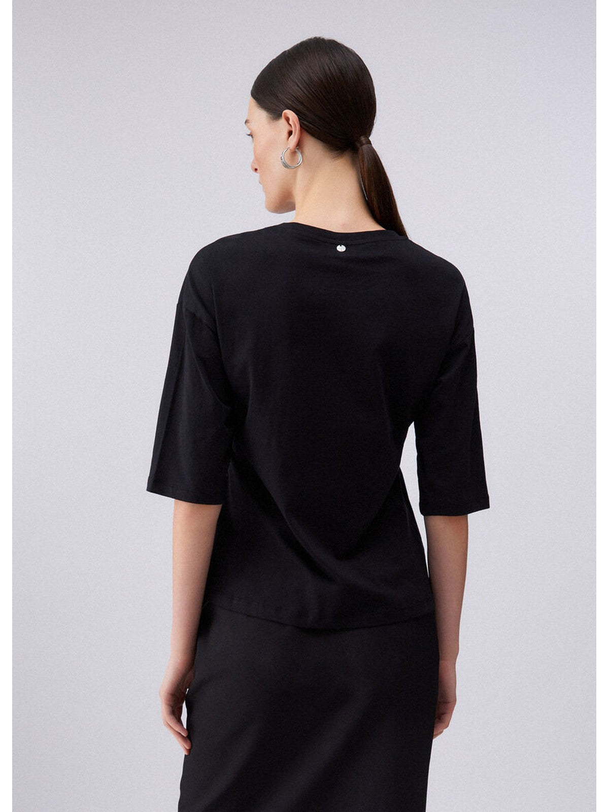 LIU JO WHITE T-shirt Donna  WA6128JS904 P9320 Nero collar motif