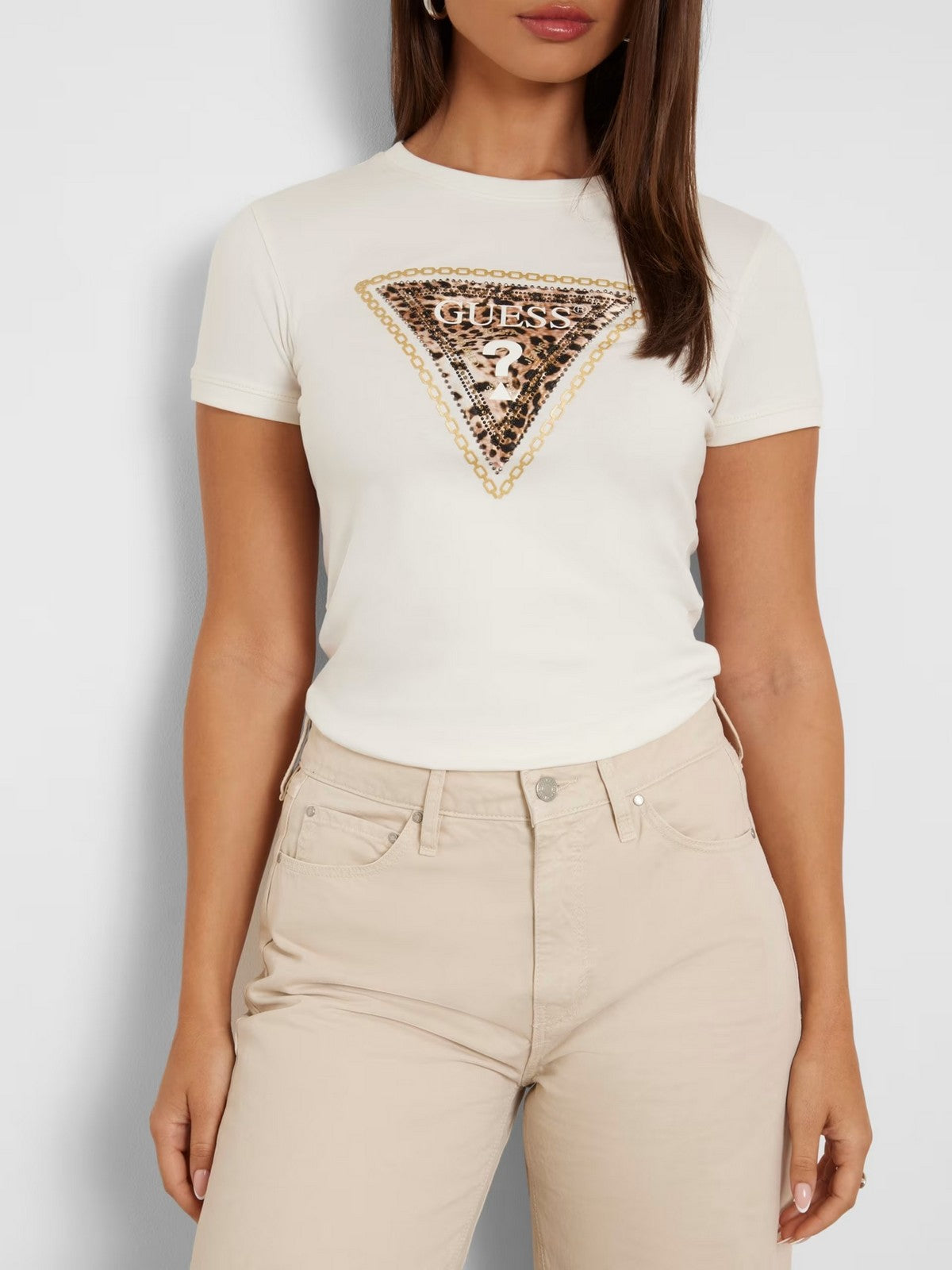 GUESS T-shirts et polos pour femmes SS CN TRIANGLE LEO TEE W4YI40 J1314 G012 Blanc