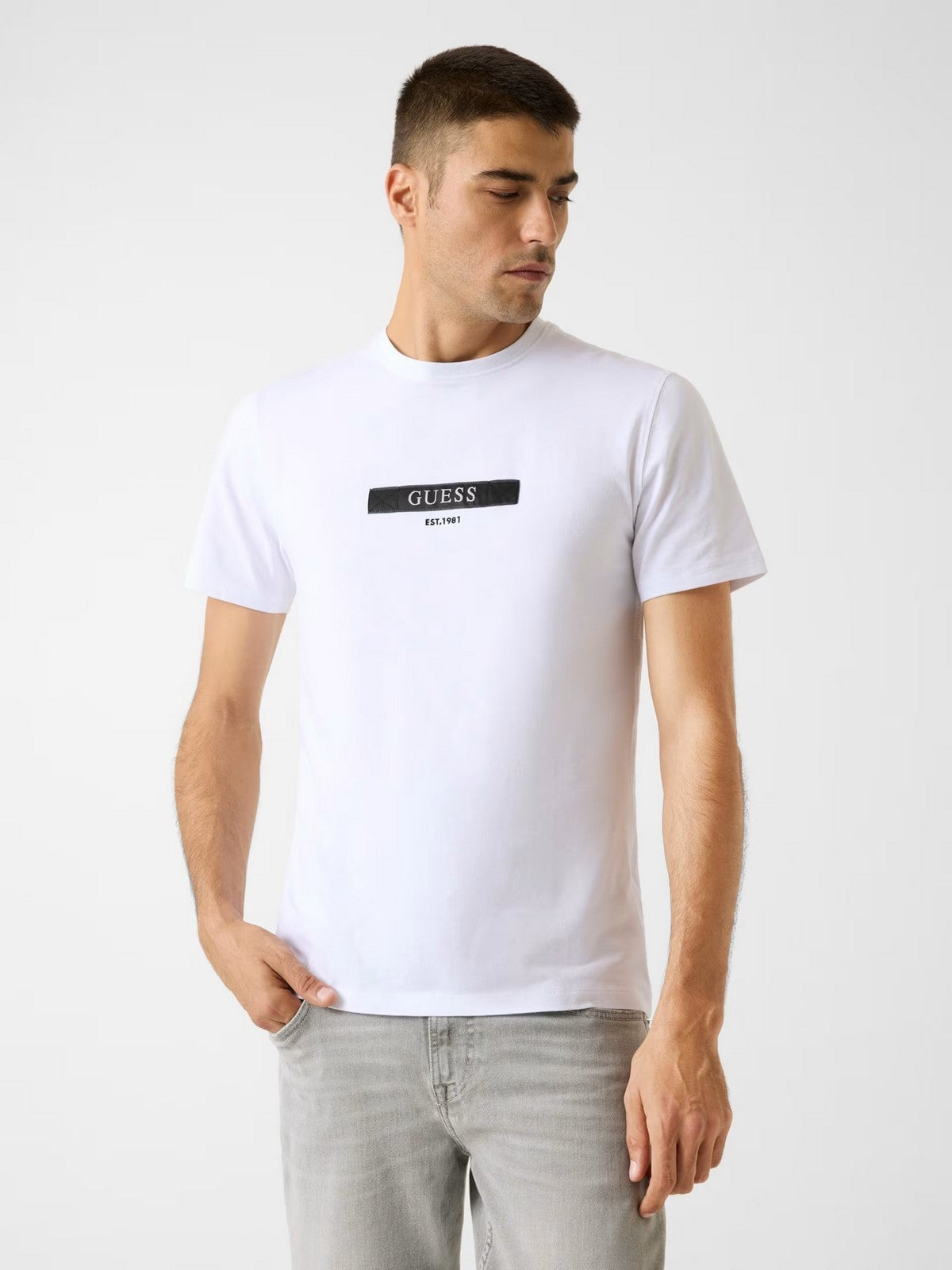 GUESS T-shirt Uomo SS CN LOGO BOX TEE M6RI17 J1314 G011 PURE WHITE